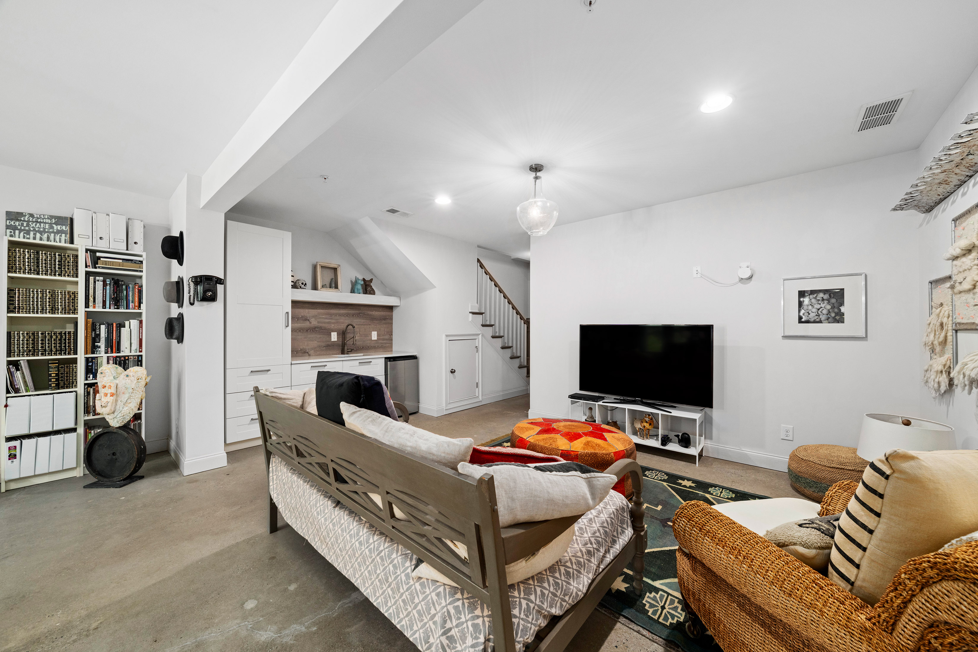  Ideally Positioned in Midwick, One of Alpharetta