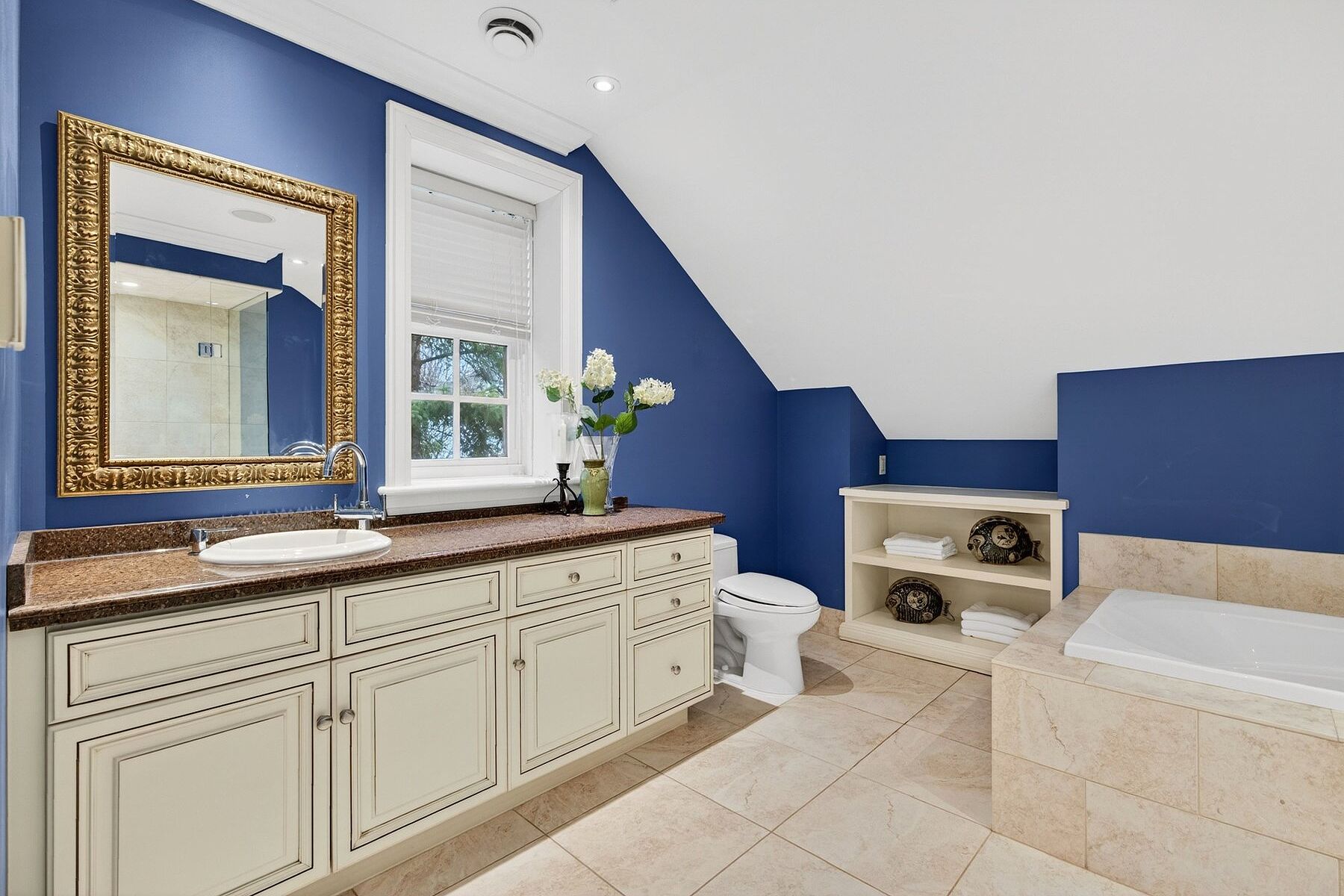  Aldershot Lakeside Elegance - 物件實景