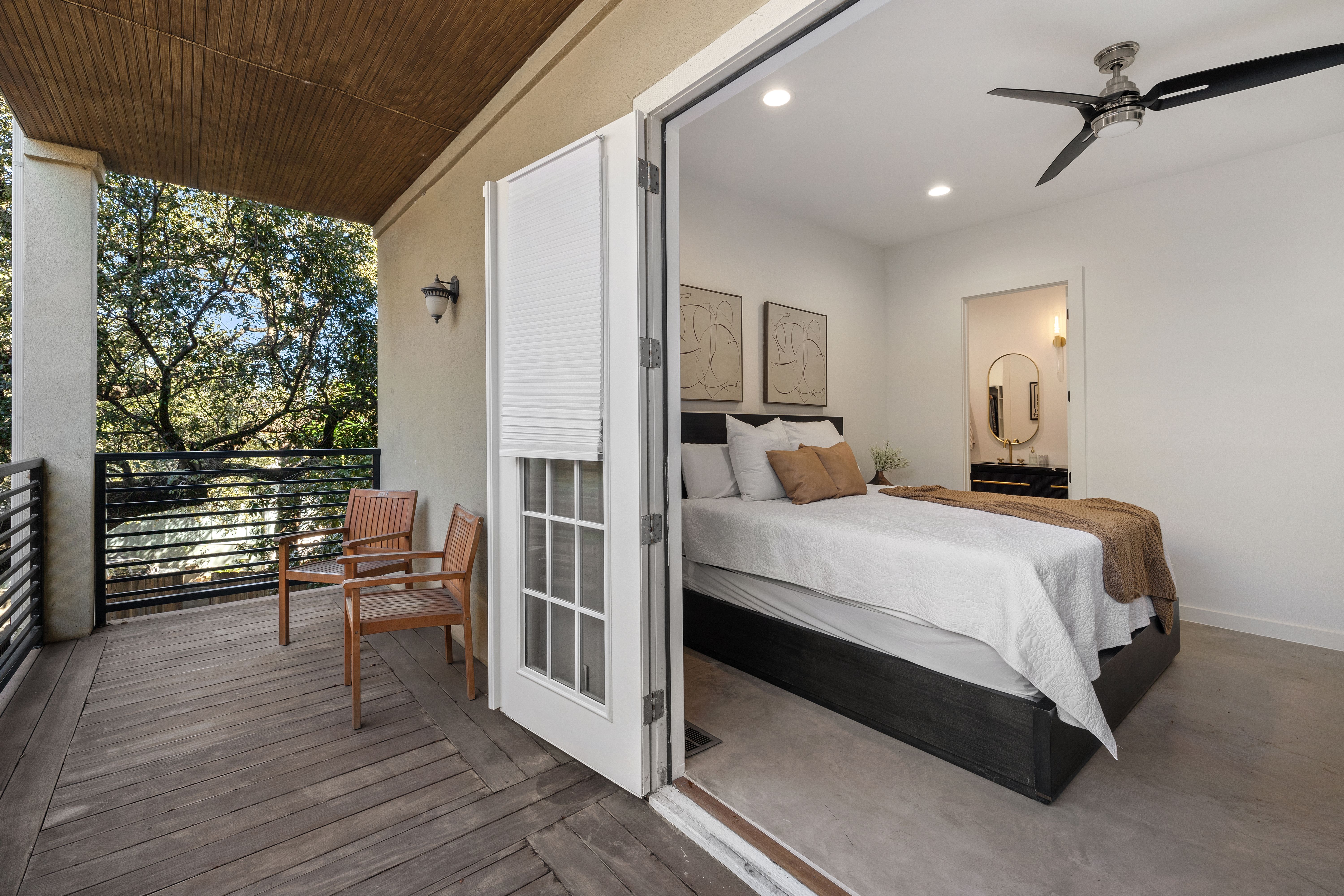  A private, gated Travis Heights retreat steps from Lady Bird Lake - 物件實景