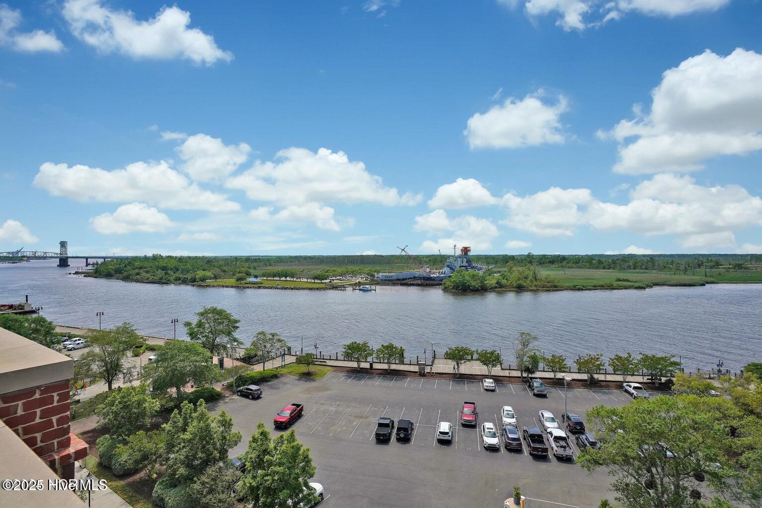Wilmington, North Carolina, 28401, United States, 1 Bedroom Bedrooms, ,2 BathroomsBathrooms,Residential,For Sale,1917150