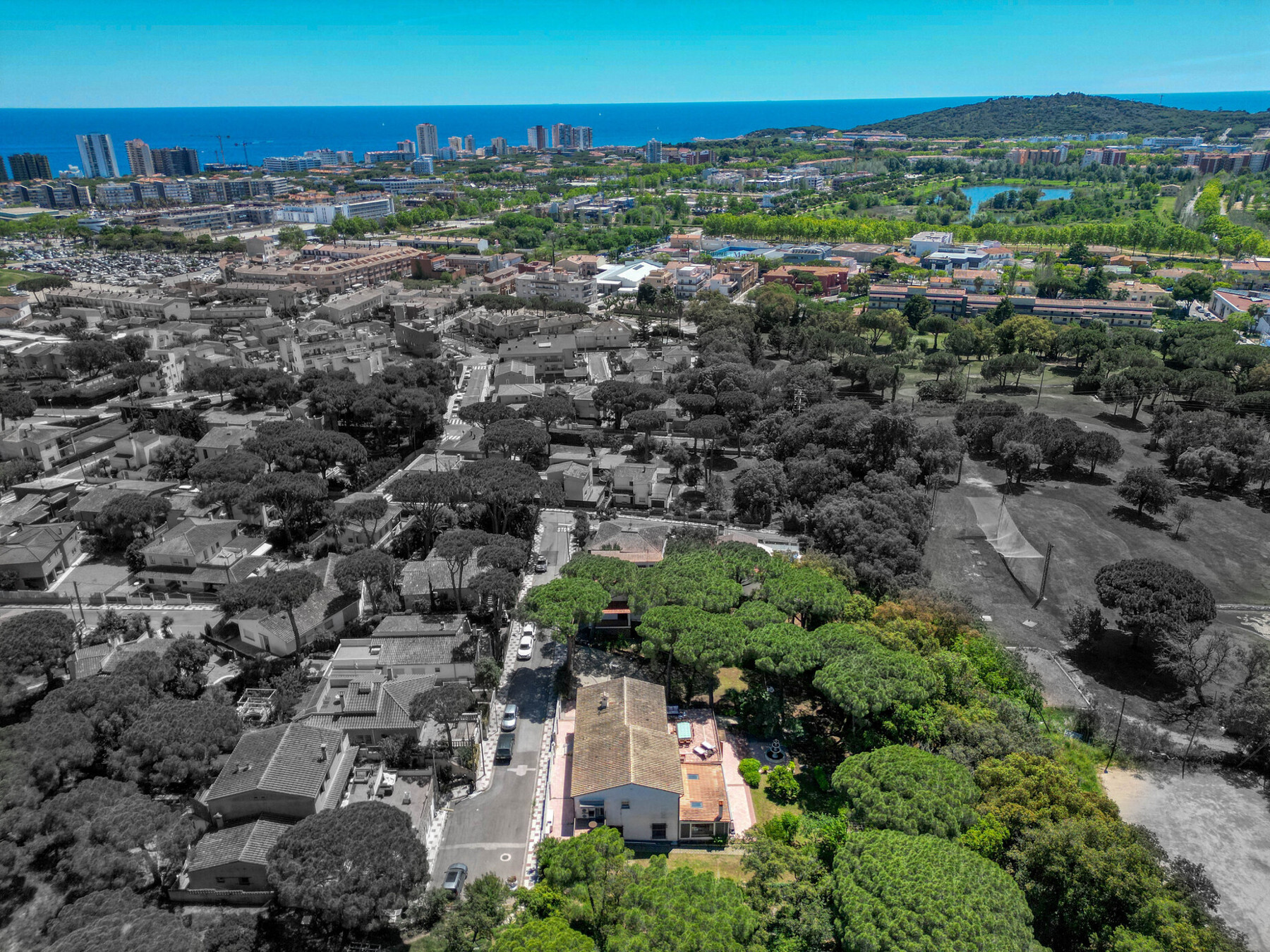  House within walking distance of the beach and center of Platja d