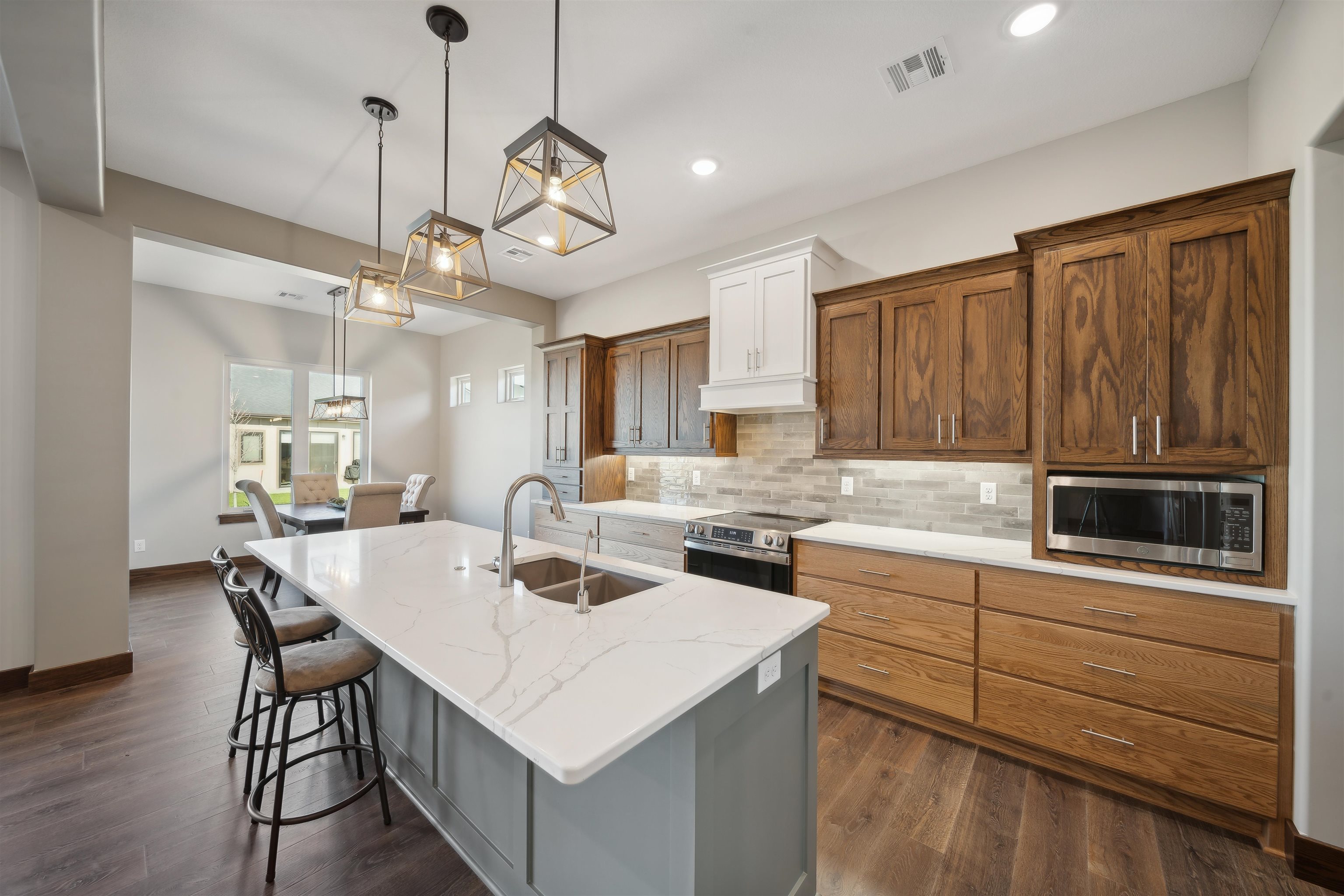 1626 S Dove Place, Goddard, Kansas, 67052, United States, 3 Bedrooms Bedrooms, ,3 BathroomsBathrooms,Residential,For Sale,1626 S Dove Place,1655934