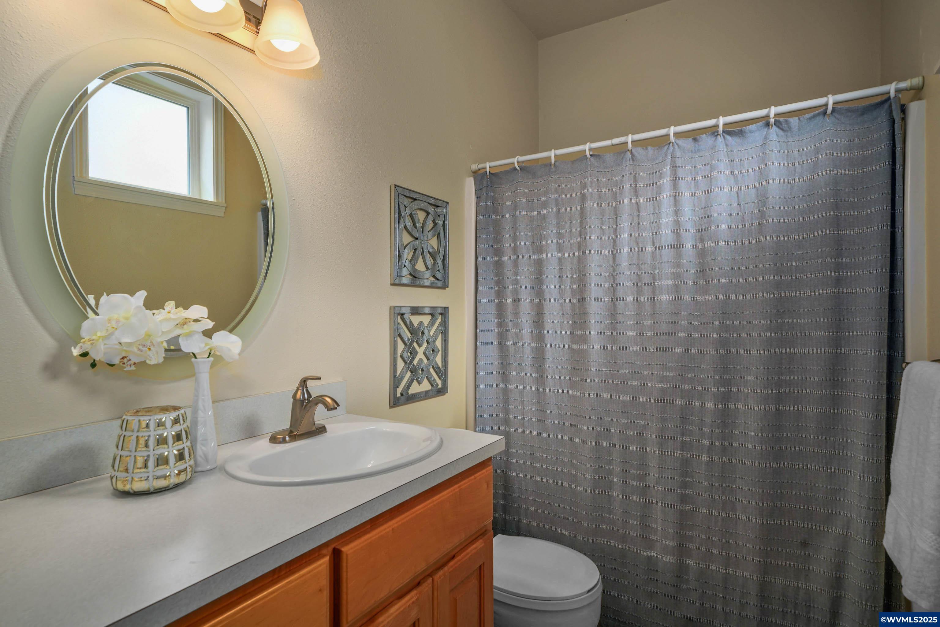 Salem, Oregon, 97306, United States, 5 Bedrooms Bedrooms, ,4 BathroomsBathrooms,Residential,For Sale,1786457