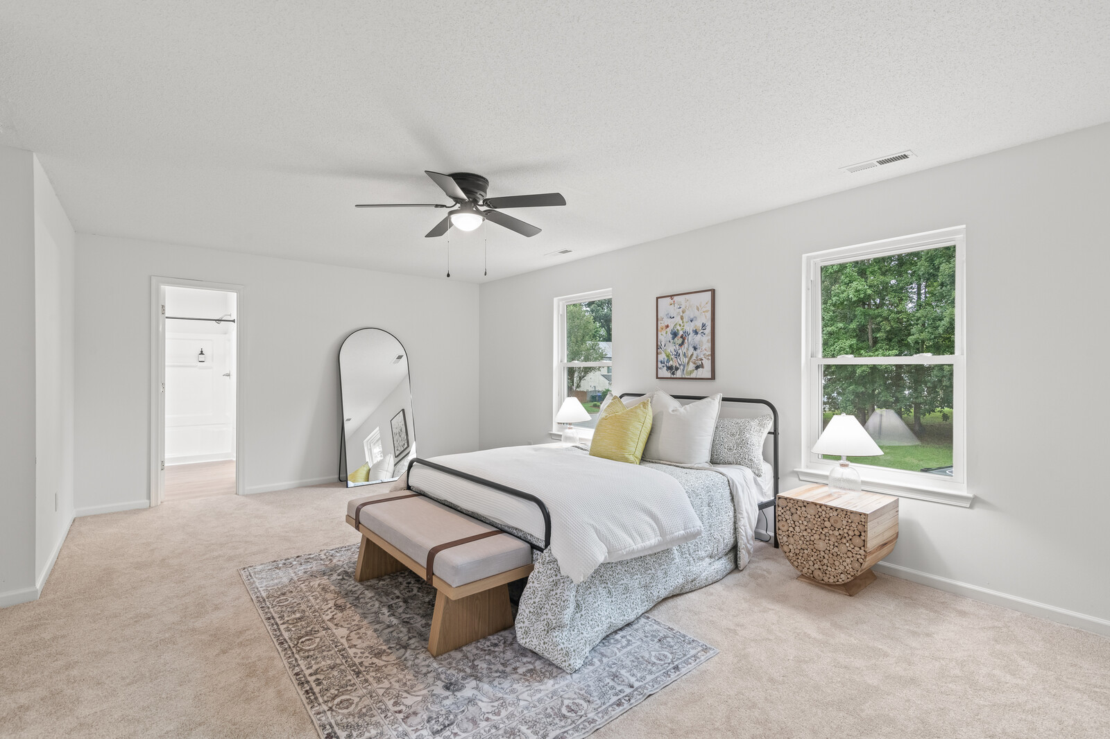 Newport News, Virginia, 23602-8360, United States, 5 Bedrooms Bedrooms, ,3 BathroomsBathrooms,Residential,For Sale,1938191