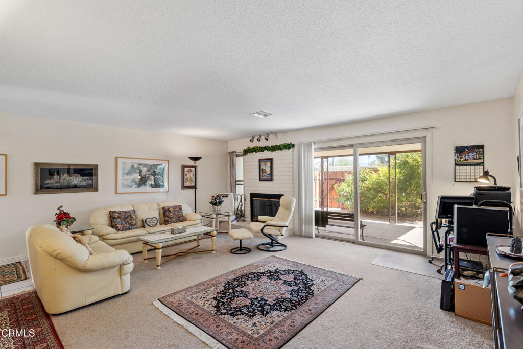 Camarillo, California, 93010, United States, 2 Bedrooms Bedrooms, ,2 BathroomsBathrooms,Residential,For Sale,1982088