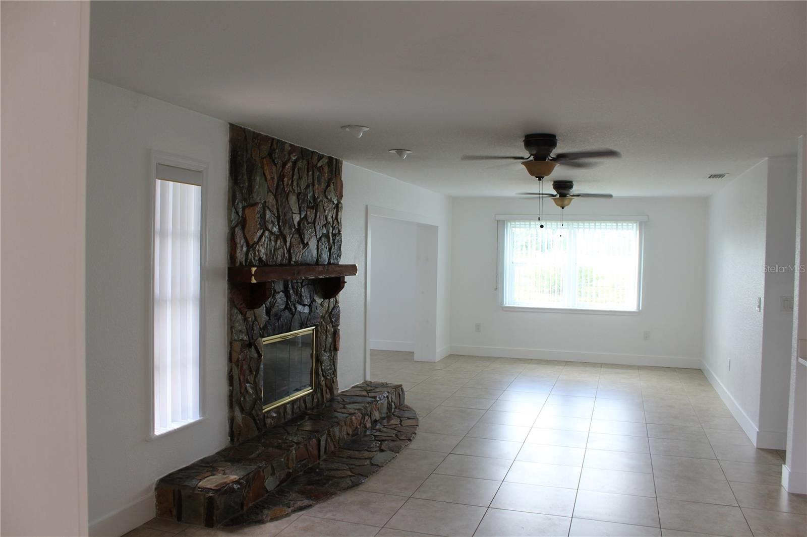 Largo, Florida, 33773, United States, 3 Bedrooms Bedrooms, ,2 BathroomsBathrooms,Residential,For Sale,1870302