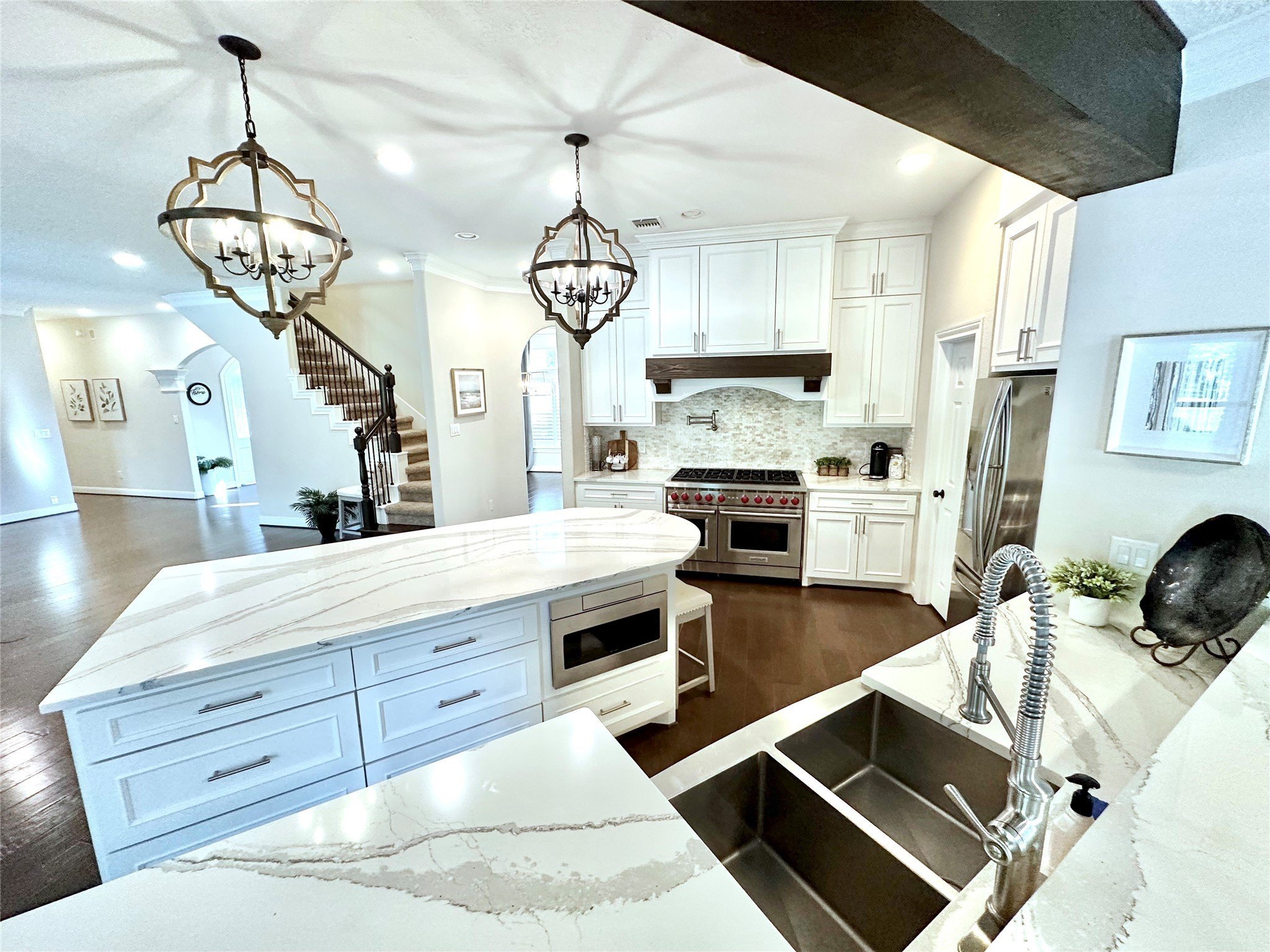 Friendswood, Texas, 77546, United States, 3 Bedrooms Bedrooms, ,5 BathroomsBathrooms,Residential,For Sale,1908024