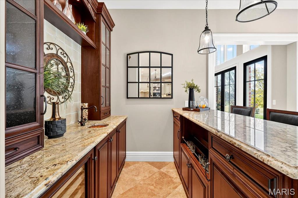 Town and Country, Missouri, 63141, United States, 6 Bedrooms Bedrooms, ,7 BathroomsBathrooms,Residential,For Sale,1992956