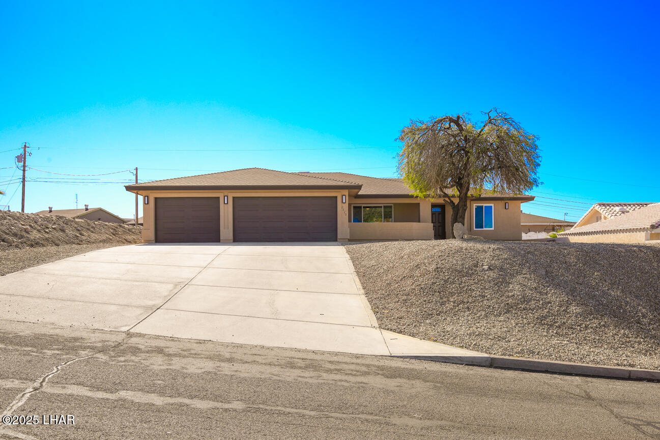 Lake Havasu City, Arizona, 86404, United States, 3 Bedrooms Bedrooms, ,1 BathroomBathrooms,Residential,For Sale,1987502