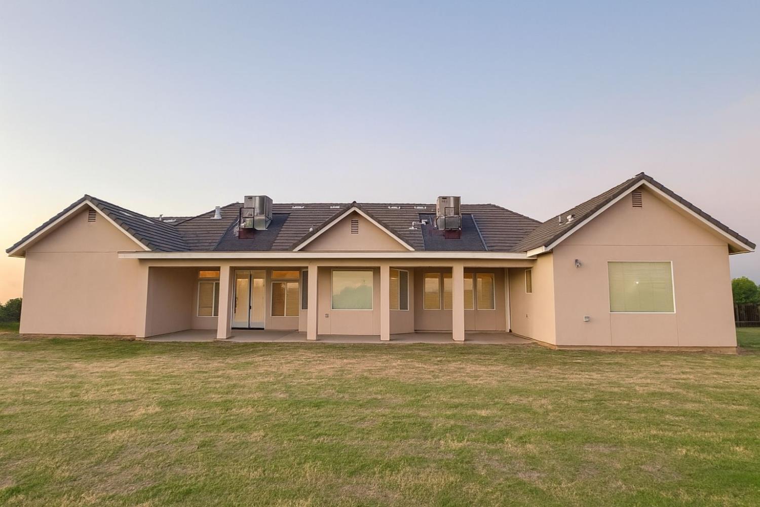 Madera, California, 93638, United States, 4 Bedrooms Bedrooms, ,4 BathroomsBathrooms,Residential,For Sale,2015334