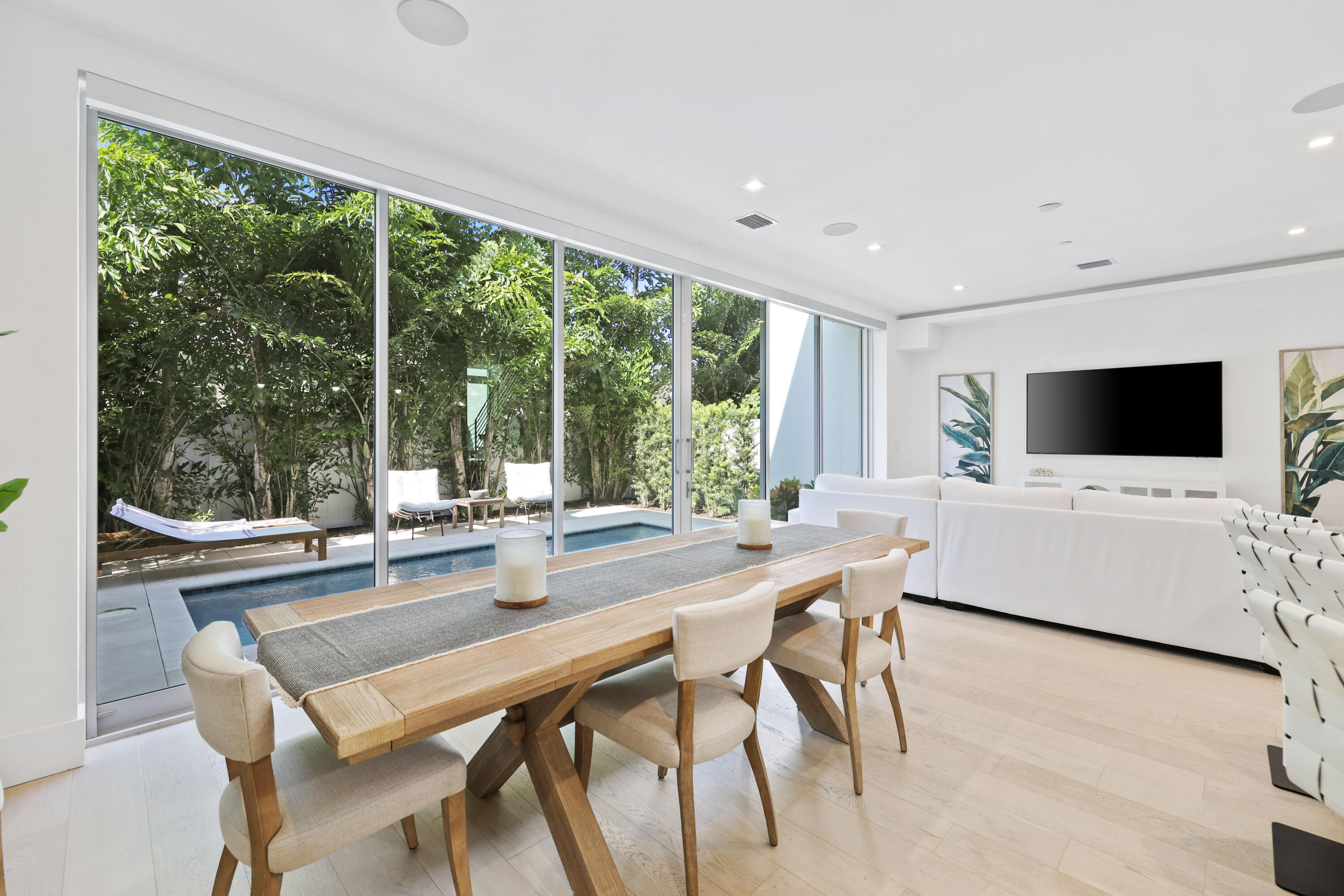 Delray Beach, Florida, 33483, United States, 3 Bedrooms Bedrooms, ,4 BathroomsBathrooms,Residential,For Sale,1940237