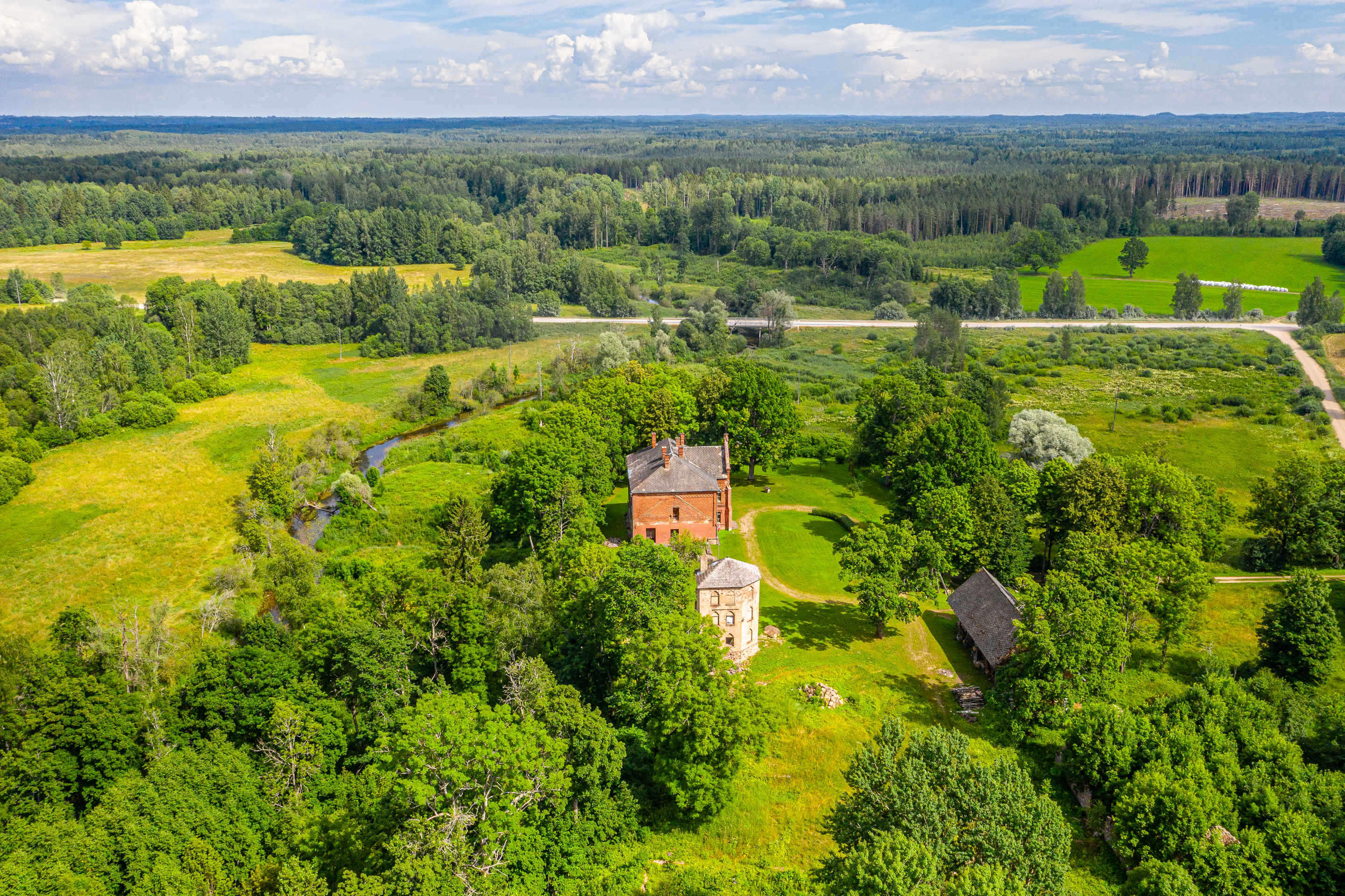  Manor house in Vecpiebalga region - 物件實景
