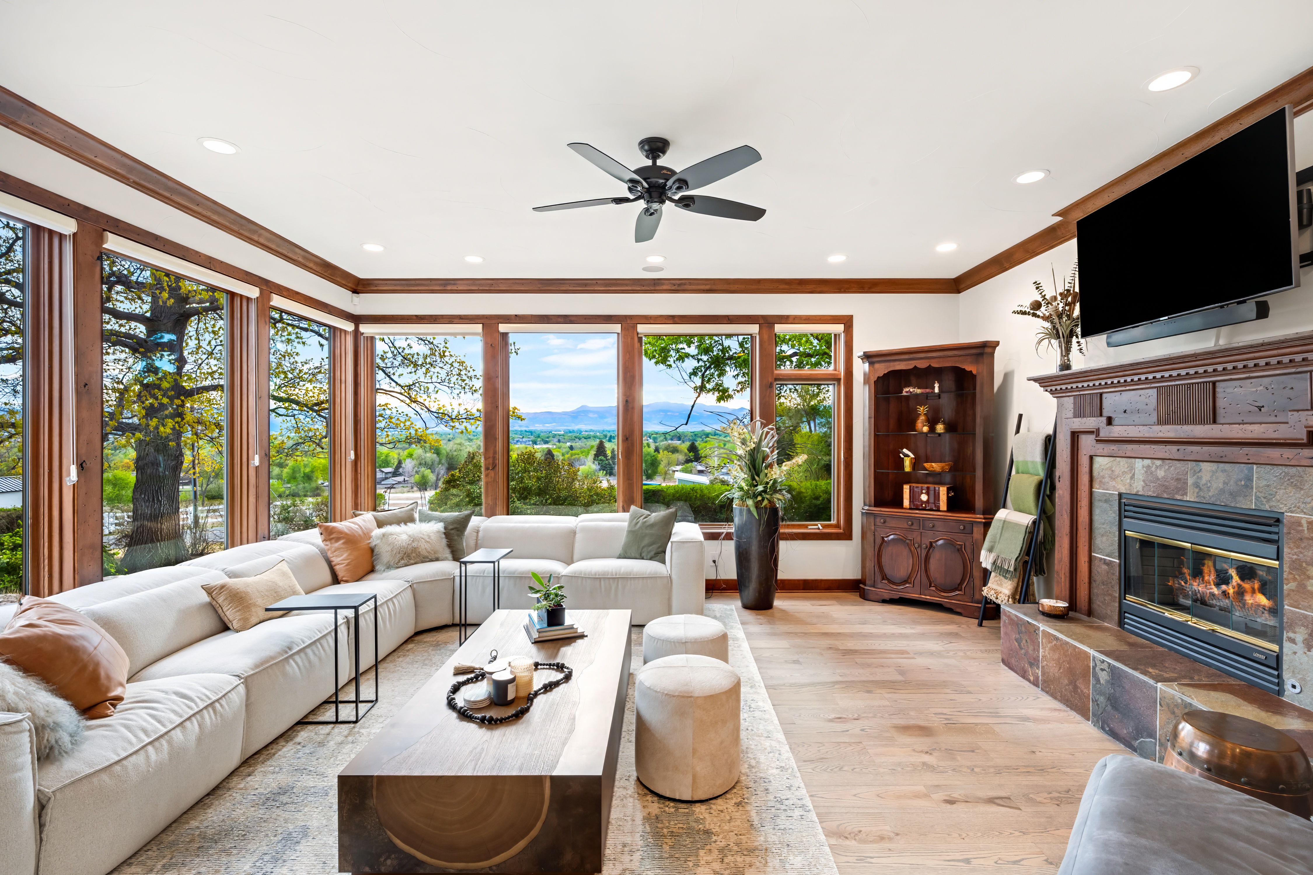  Over 2 Acre Estate With Unobstructed Mountain Views - 物件實景