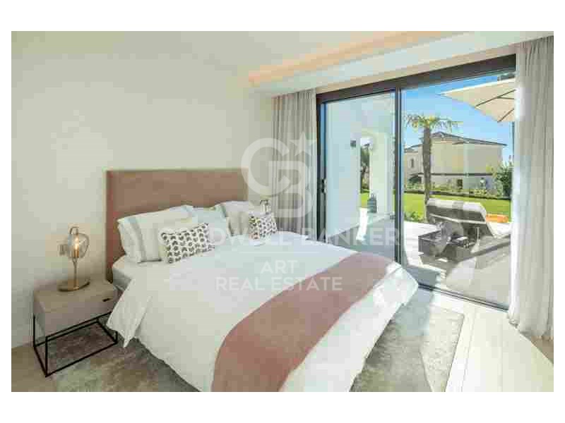 Marbella, Andalusia, ES, 3 Bedrooms Bedrooms, ,3 BathroomsBathrooms,Residential,For Sale,1766691