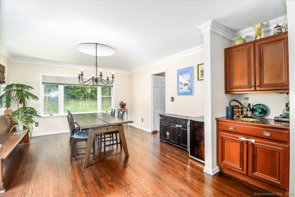 Oxford, Connecticut, 06478, United States, 3 Bedrooms Bedrooms, ,3 BathroomsBathrooms,Residential,For Sale,1916660