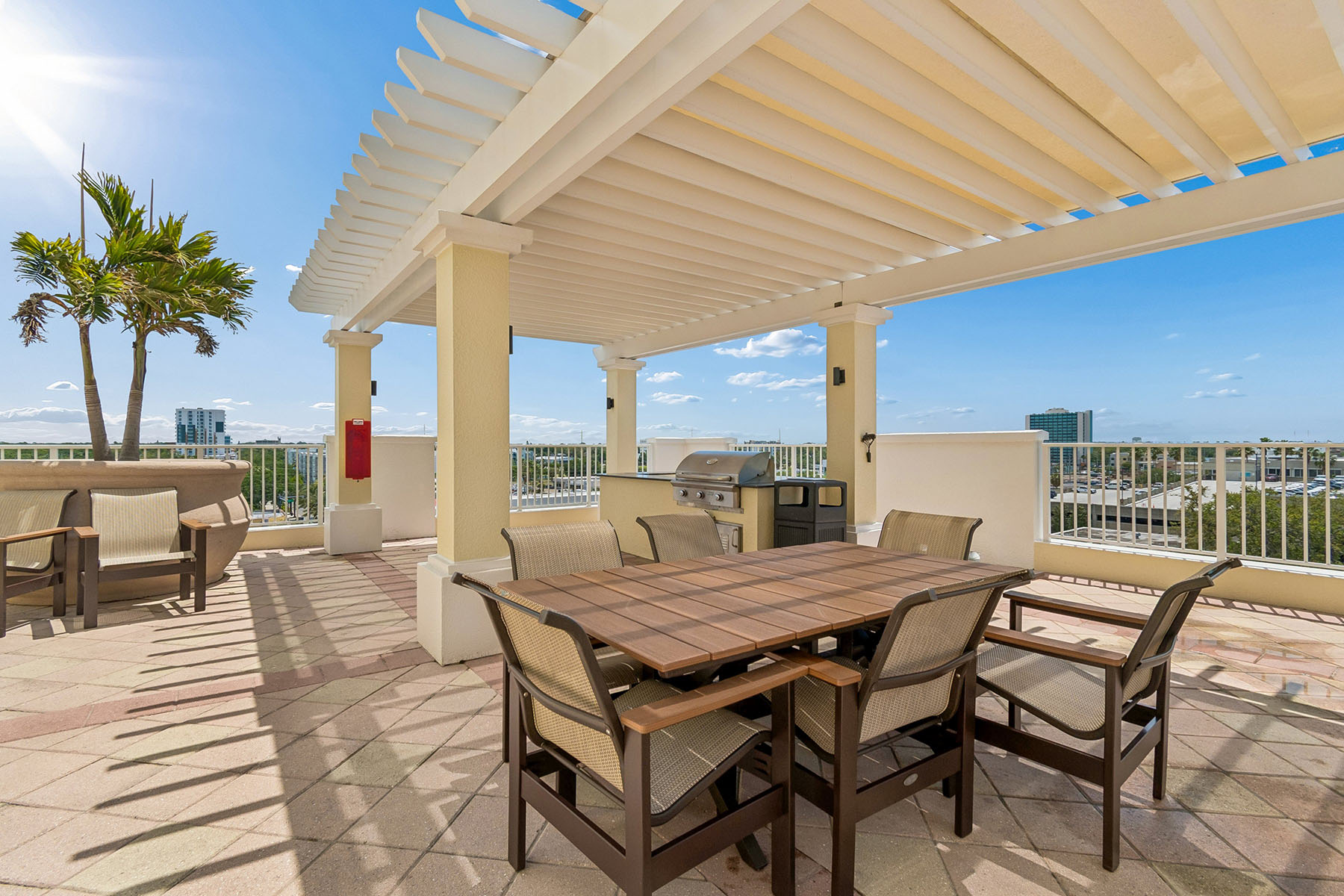  STATION SQUARE CONDO - 物件實景