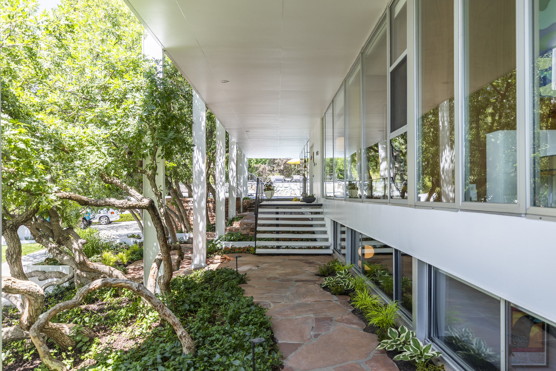  A Mid-Century Masterpiece with Soul and Provenance - 物件實景