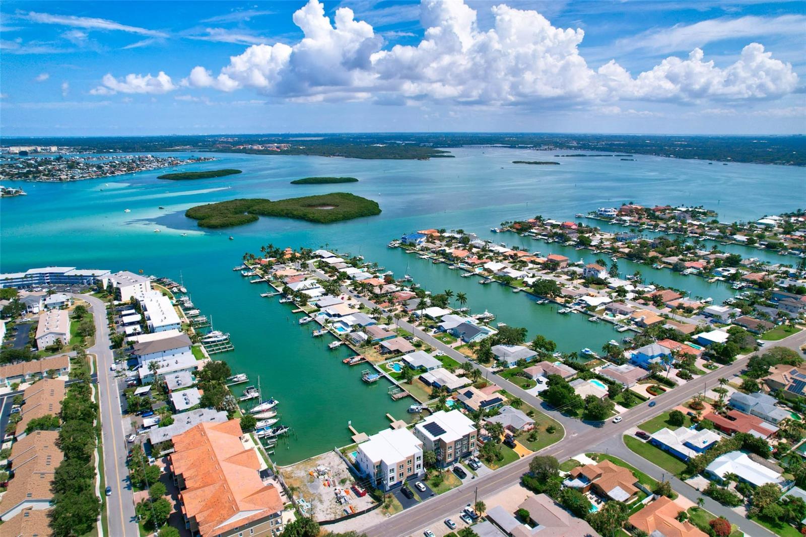 Treasure Island, Florida, 33706, United States, 4 Bedrooms Bedrooms, ,4 BathroomsBathrooms,Residential,For Sale,1977082