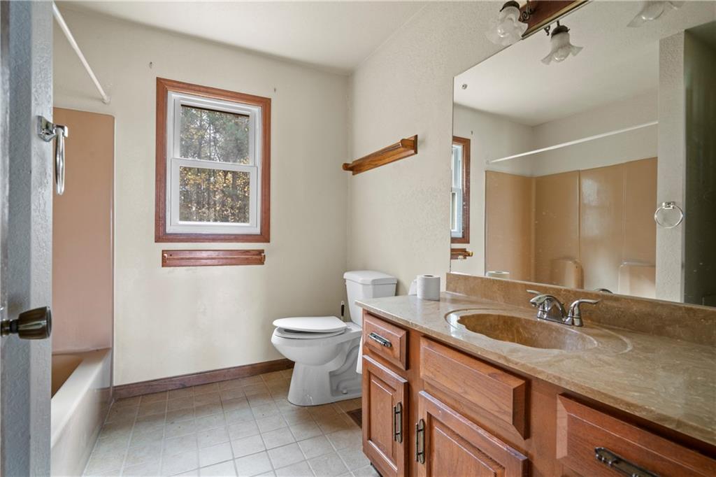 Gainesville, Georgia, 30506, United States, 5 Bedrooms Bedrooms, ,5 BathroomsBathrooms,Residential,For Sale,1996488