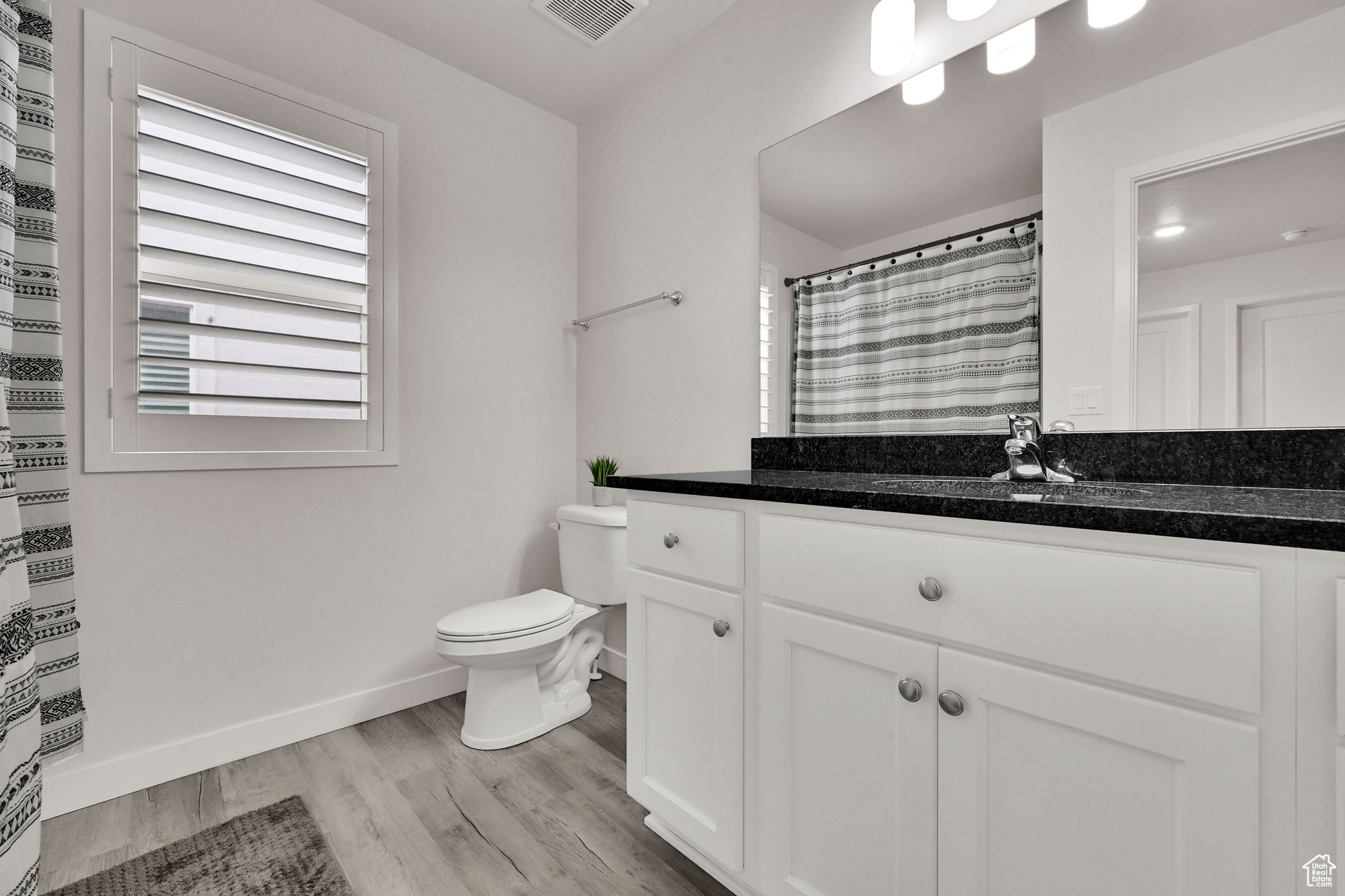 West Haven, Utah, 84401, United States, 3 Bedrooms Bedrooms, ,3 BathroomsBathrooms,Residential,For Sale,1956973