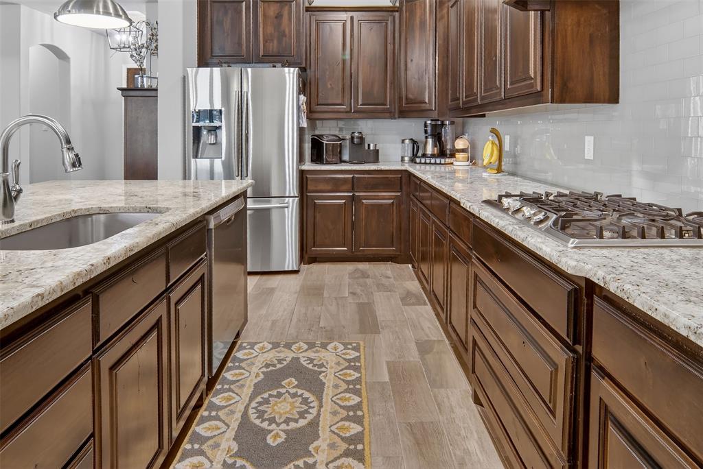 Weatherford, Texas, 76087, United States, 4 Bedrooms Bedrooms, ,3 BathroomsBathrooms,Residential,For Sale,2048794