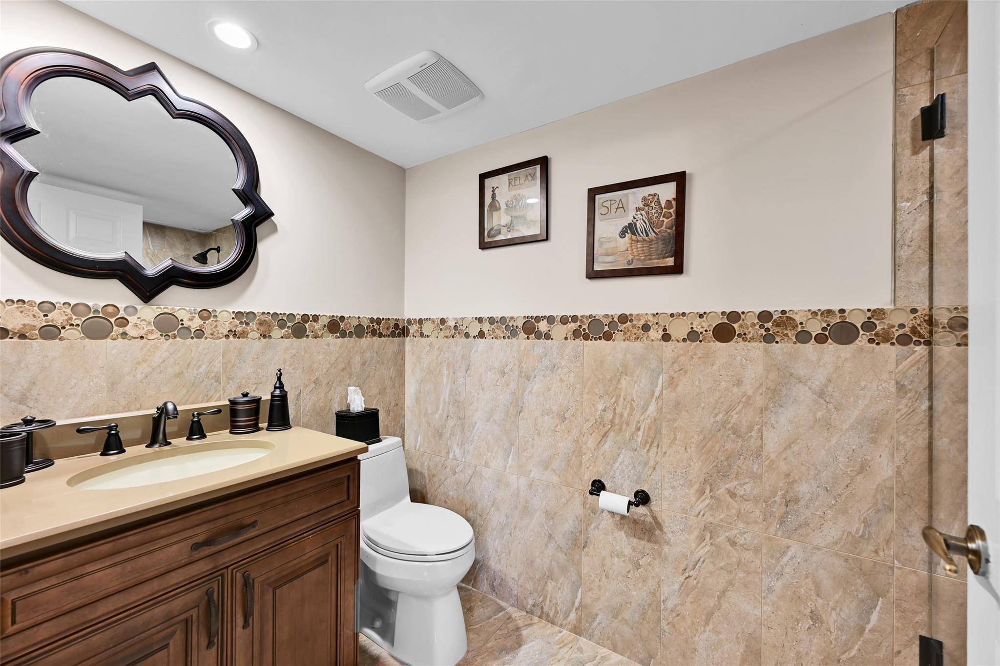 Pompano Beach, Florida, 33062, United States, 2 Bedrooms Bedrooms, ,3 BathroomsBathrooms,Residential,For Sale,1976092