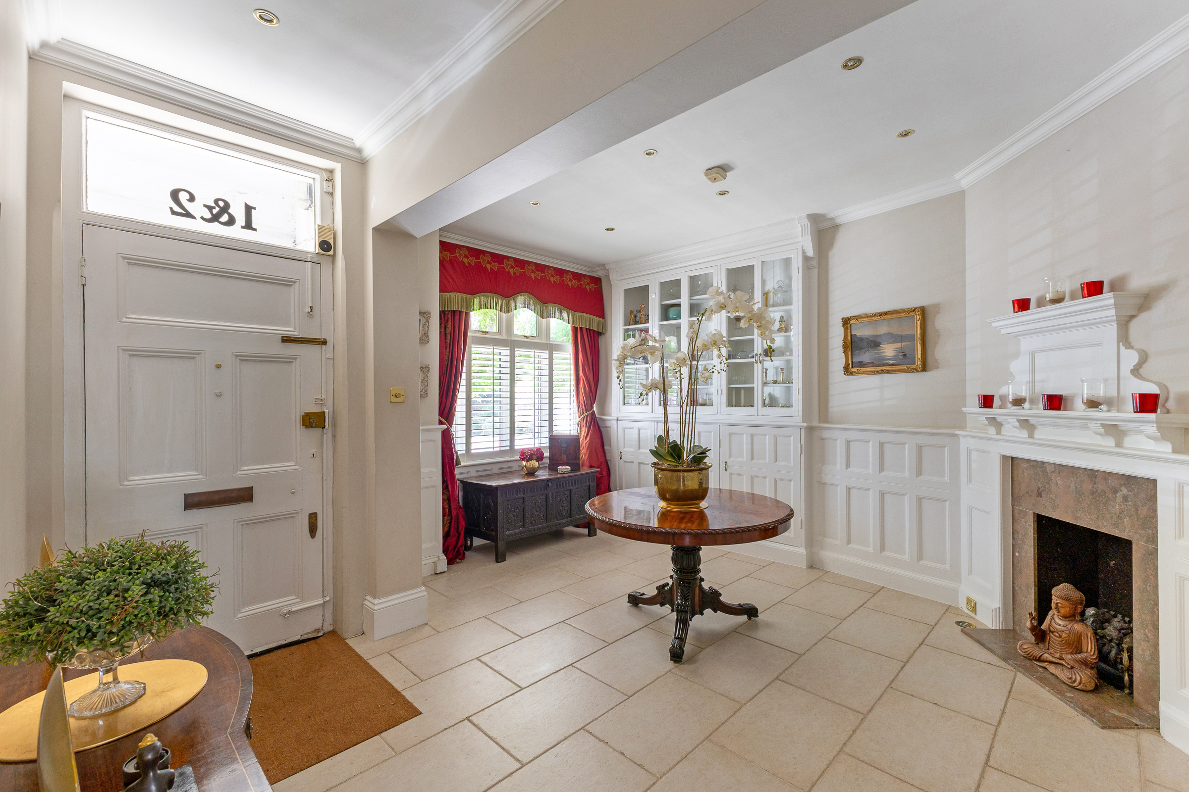  A Detached Victorian Family House with a Swimming Pool in Wimbledon Village - 物件實景