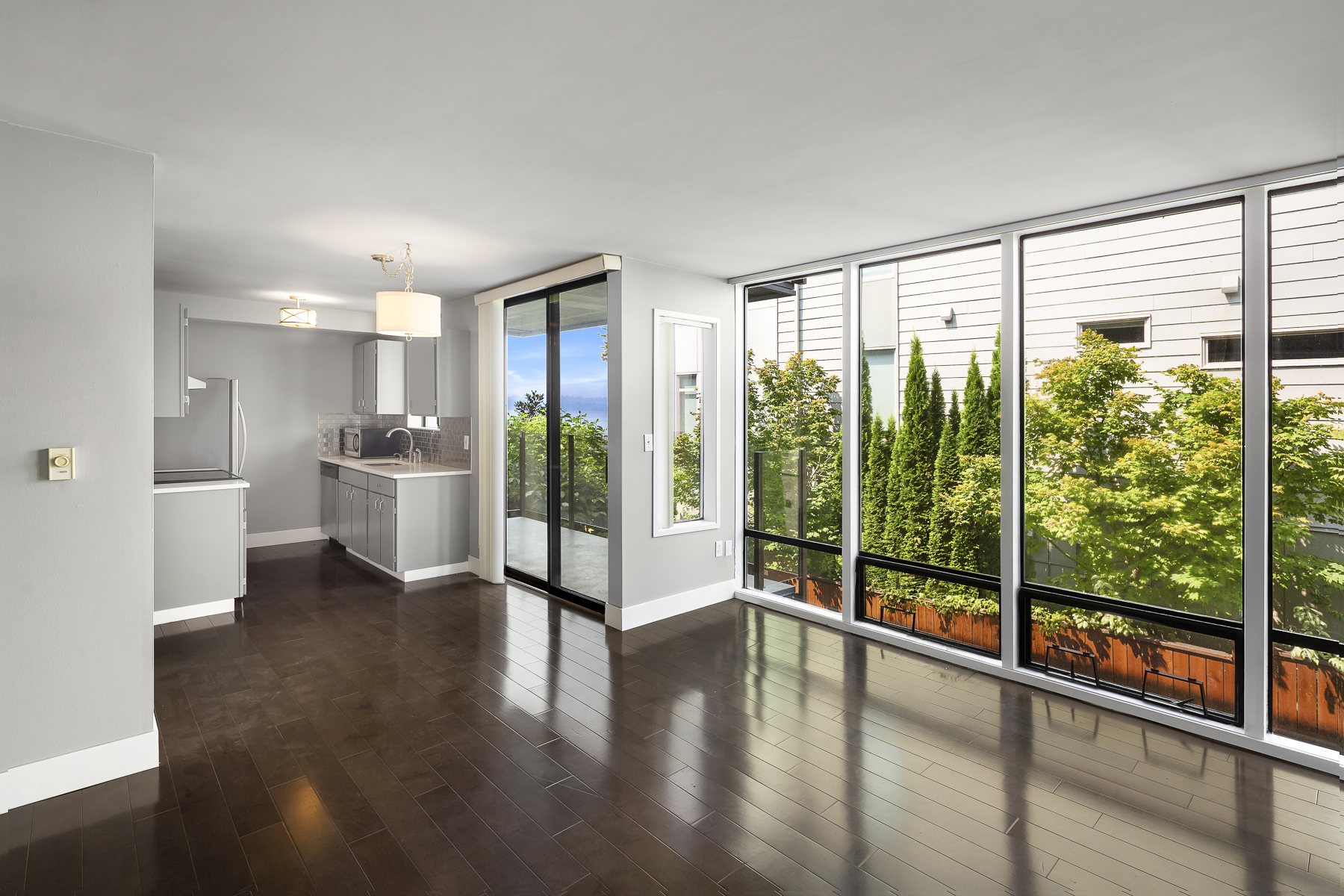  4561 Lake Washington Boulevard Northeast, Kirkland, WA 98033 - 物件實景