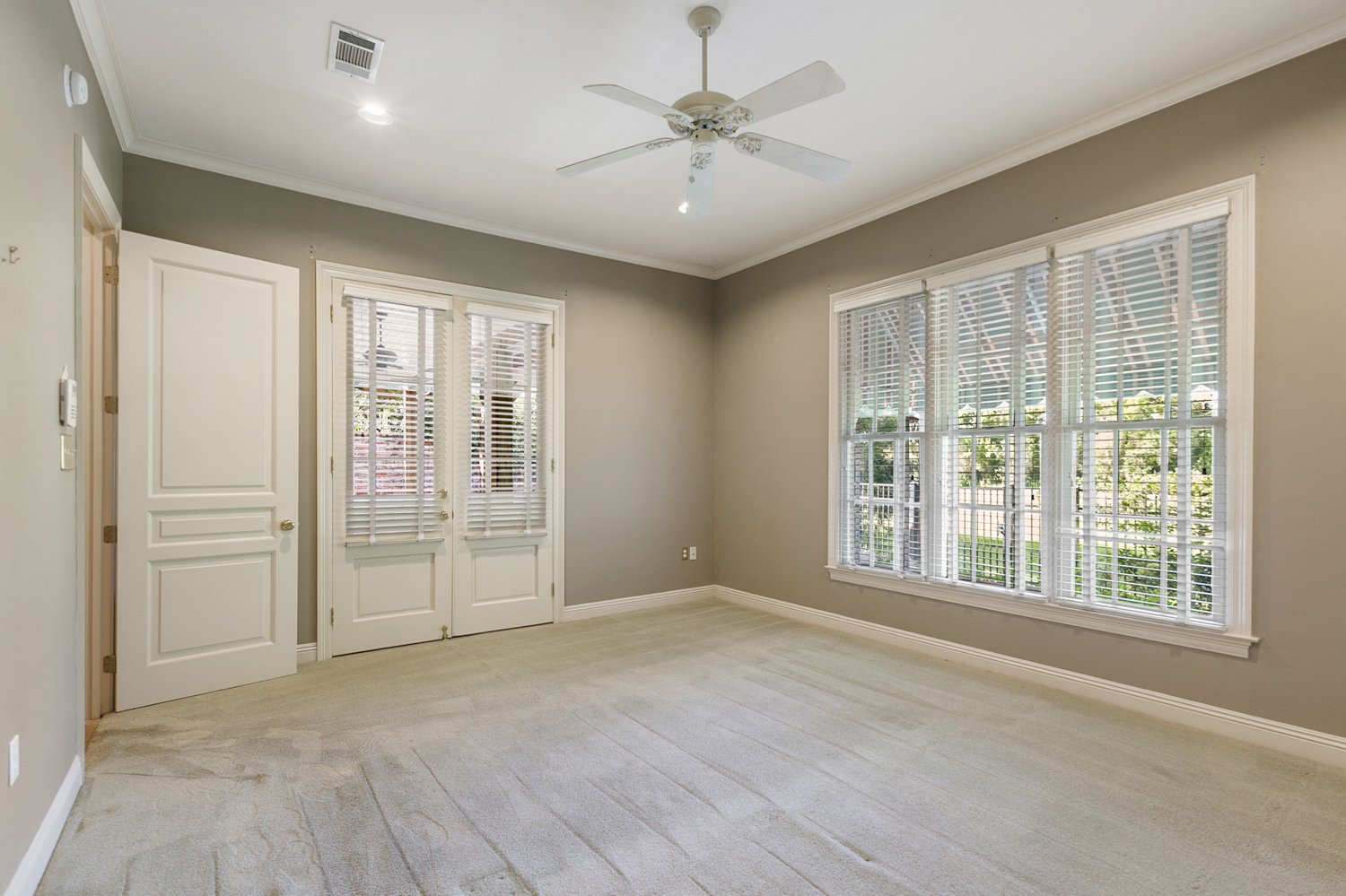 Baton Rouge, Louisiana, 70810, United States, 3 Bedrooms Bedrooms, ,3 BathroomsBathrooms,Residential,For Sale,1917502