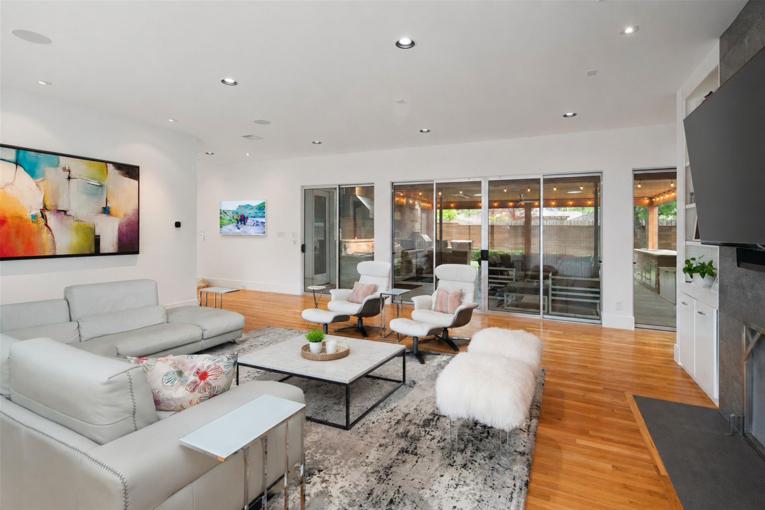  Modern, Distinctive, and Thoughtfully Designed in Melshire Estates - 物件實景