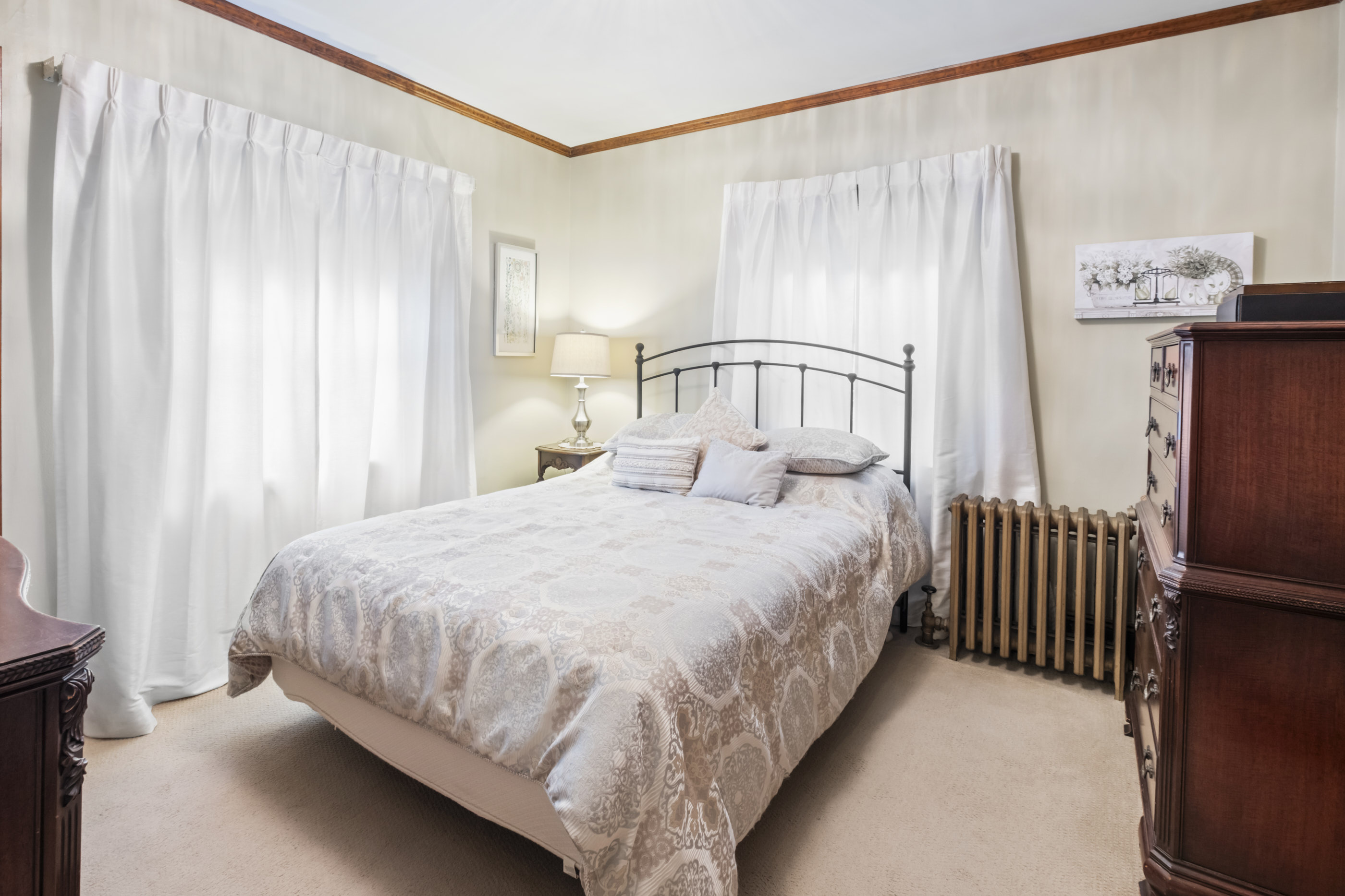 Bellerose Village, New York, 11001, United States, 3 Bedrooms Bedrooms, ,2 BathroomsBathrooms,Residential,For Sale,1974559