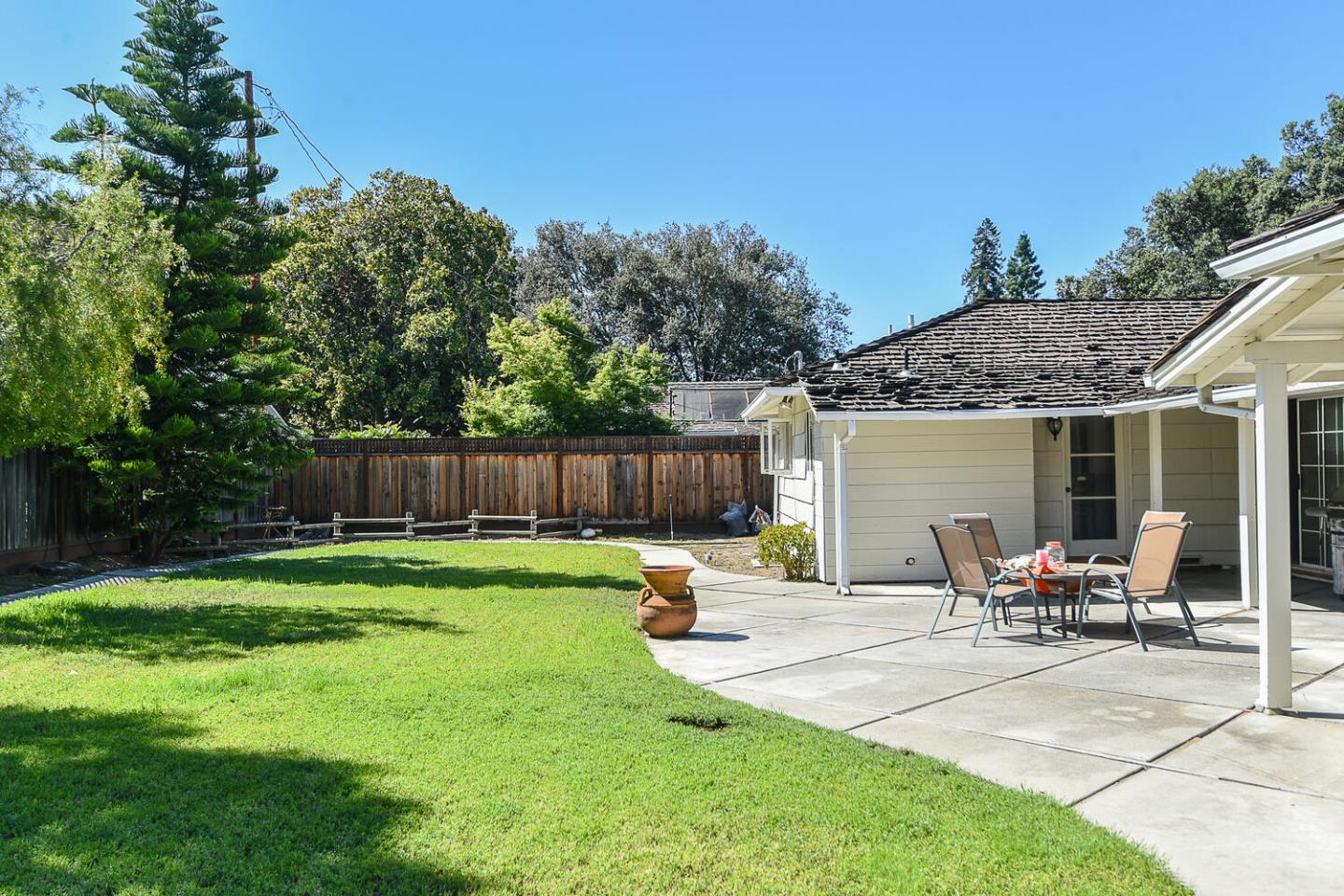 San Jose - Willow Glen, California, 95125, United States, 3 Bedrooms Bedrooms, ,2 BathroomsBathrooms,Residential,For Sale,1740132