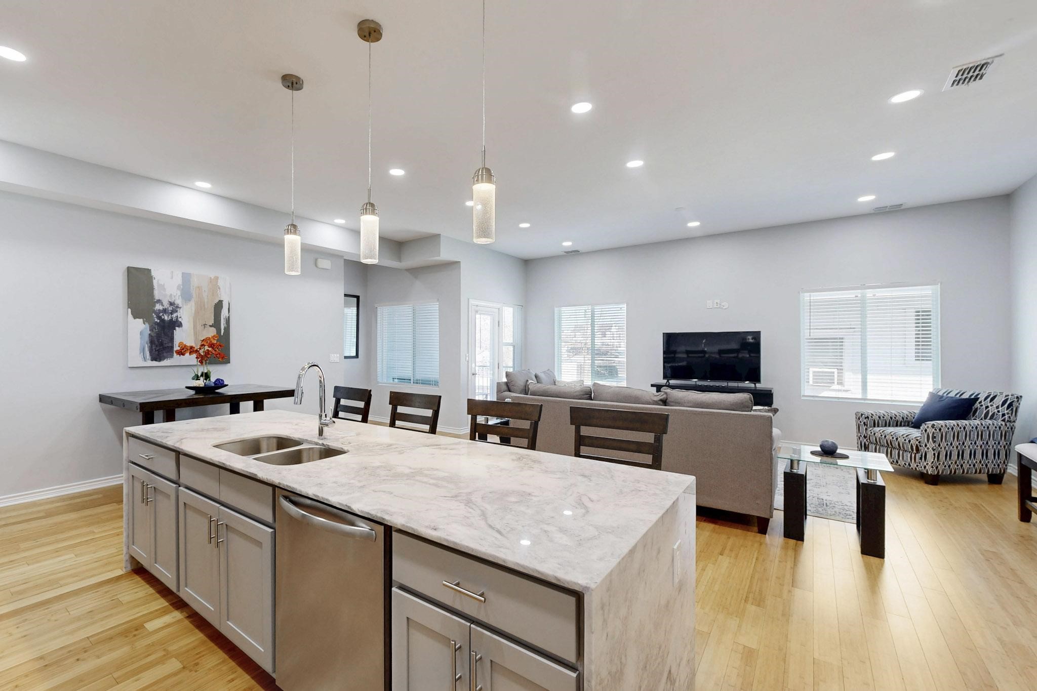 Dallas, Texas, 75204, United States, 3 Bedrooms Bedrooms, ,3 BathroomsBathrooms,Residential,For Sale,1903545