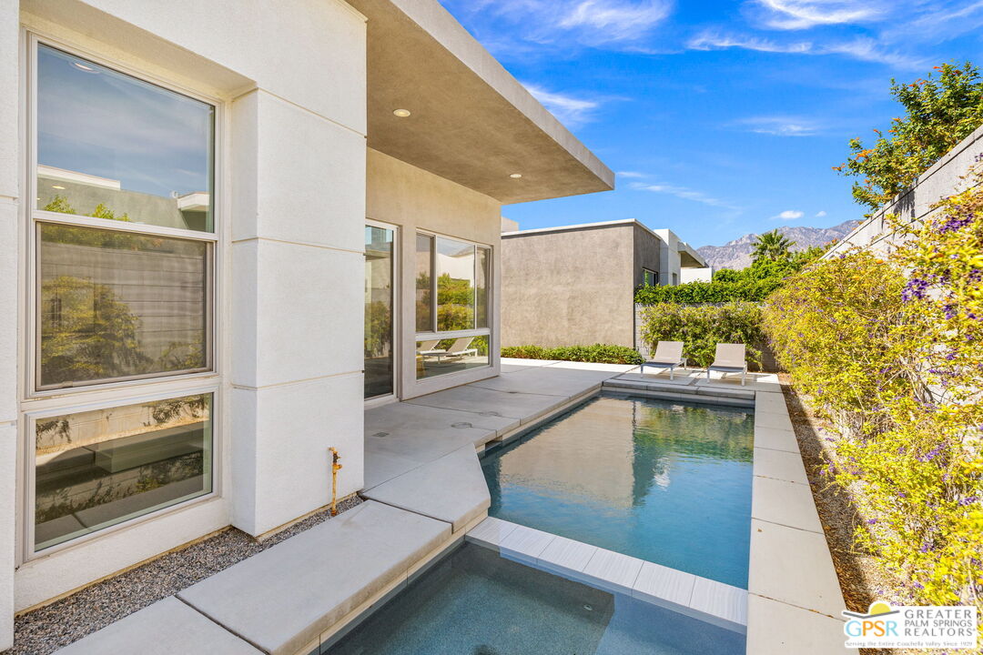 Palm Springs, California, 92262, United States, 3 Bedrooms Bedrooms, ,3 BathroomsBathrooms,Residential,For Sale,1927236