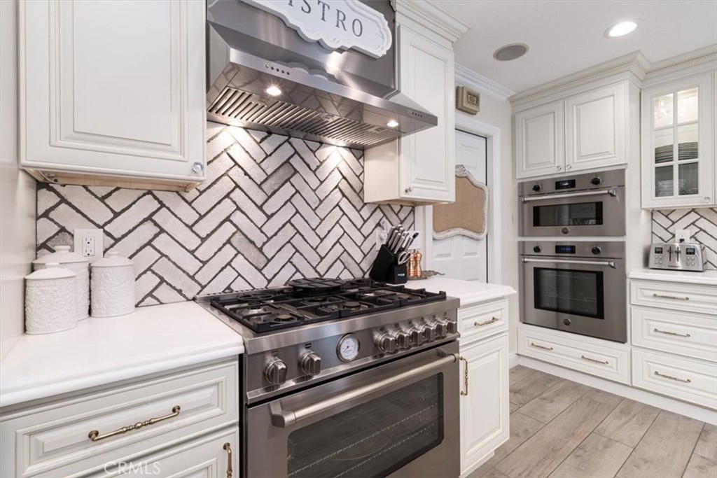 Huntington Beach, California, 92649, United States, 5 Bedrooms Bedrooms, ,2 BathroomsBathrooms,Residential,For Sale,2000830