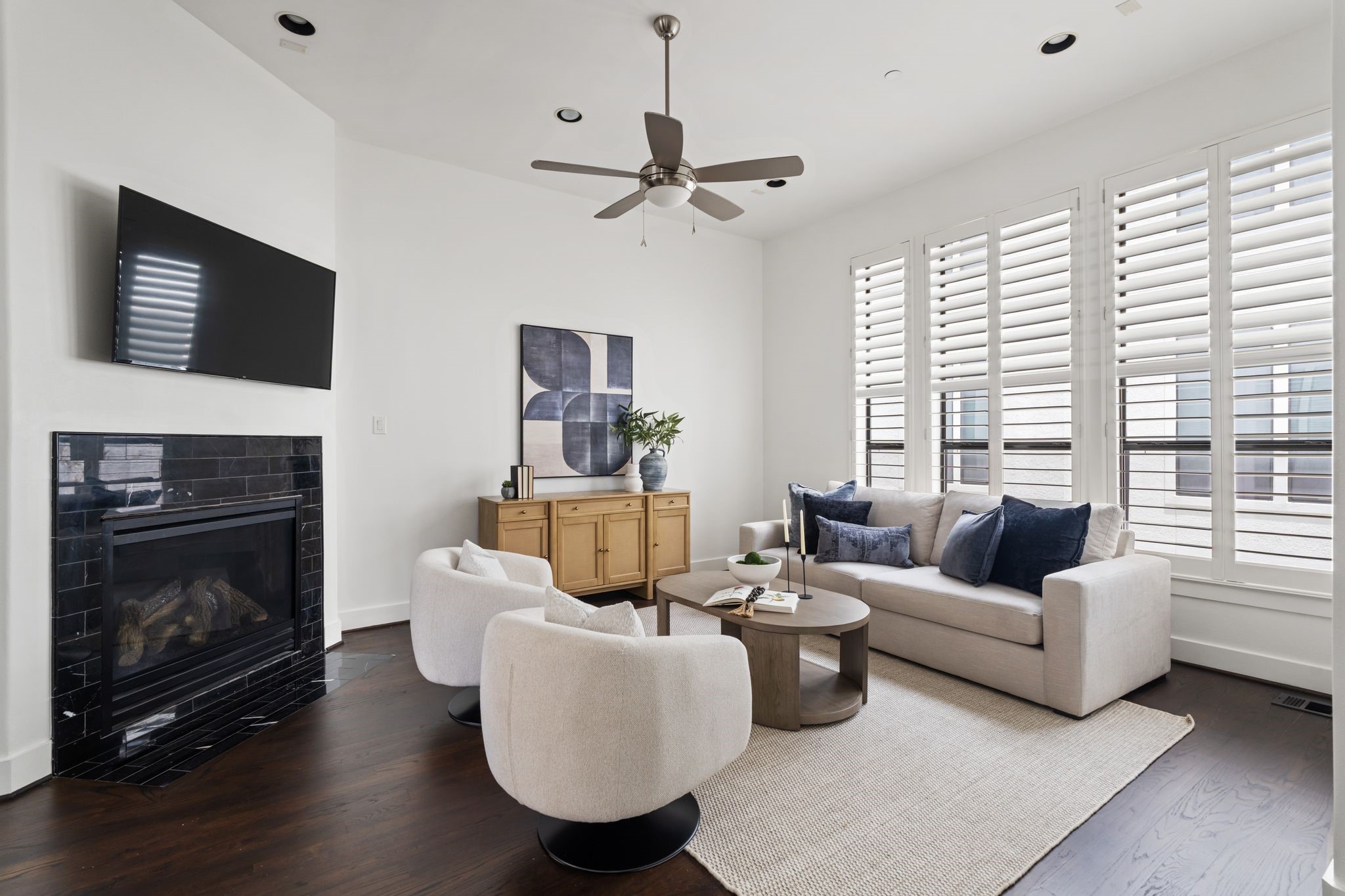  2105 Woodhead Street - 物件實景