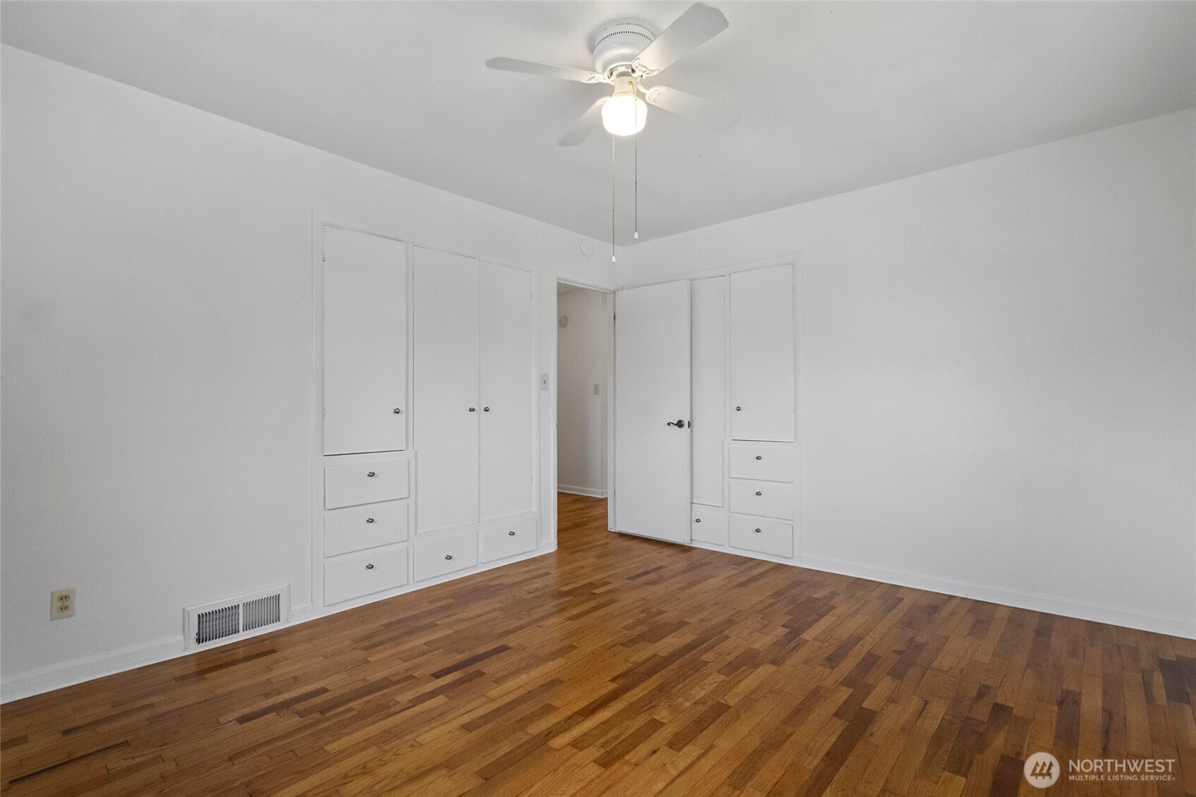 Ferndale, Washington, 98248, United States, 6 Bedrooms Bedrooms, ,2 BathroomsBathrooms,Residential,For Sale,1921640