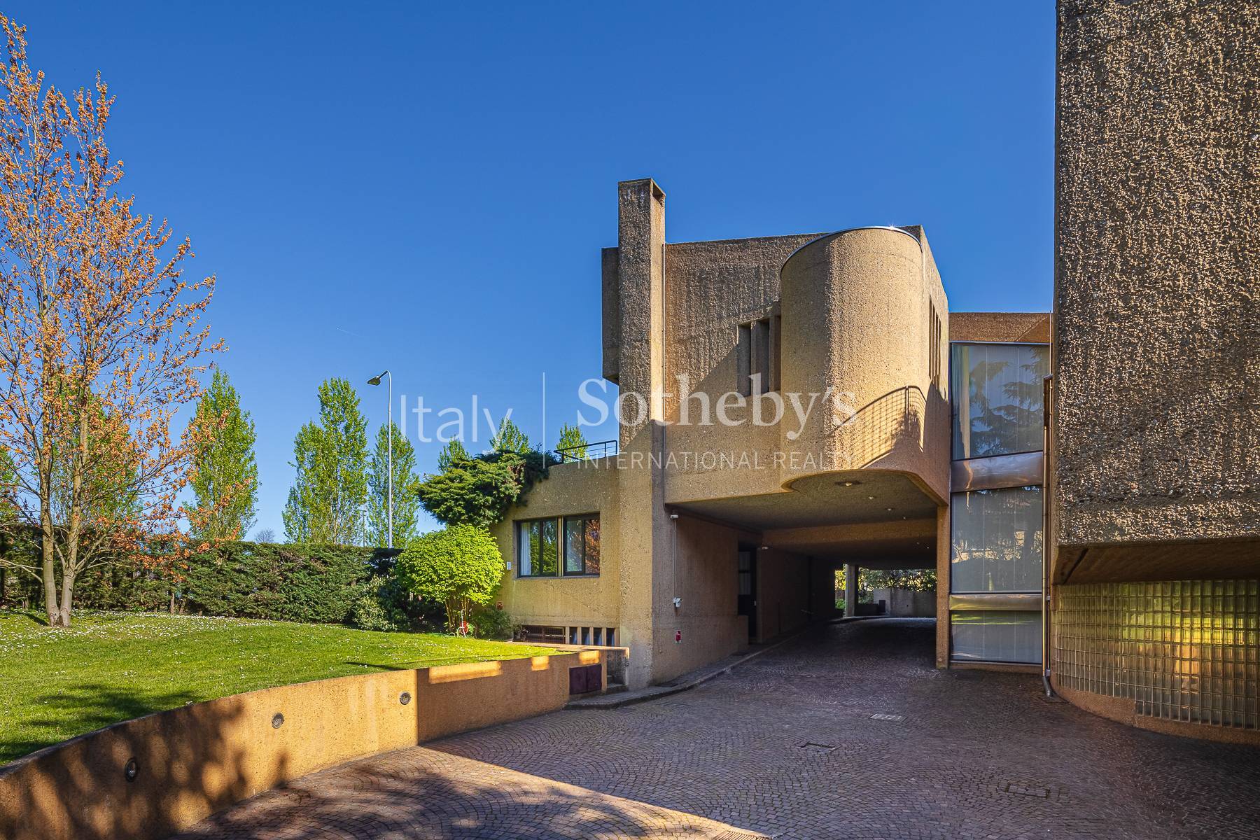  Designer villa surrounded by greenery - 物件實景