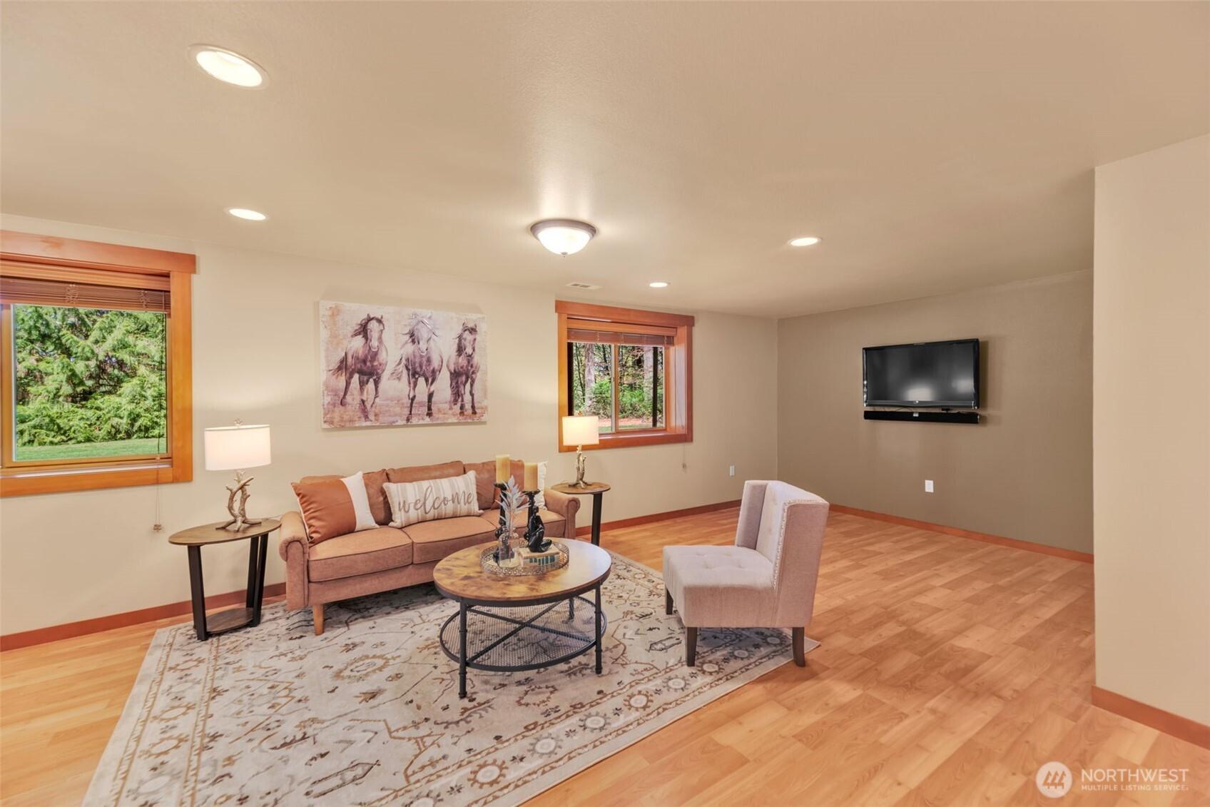 ENUMCLAW, Washington, 98022, United States, 4 Bedrooms Bedrooms, ,3 BathroomsBathrooms,Residential,For Sale,1785391