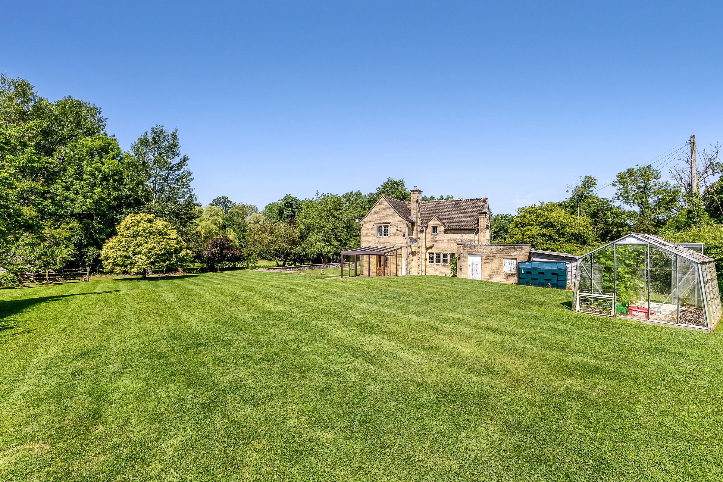  An exceptional Cotswold country property with planning consent for three barn co - 物件實景