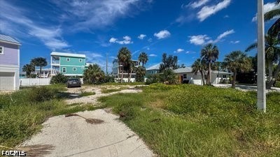 Mid Island Dr, Fort Myers Beach, FL 33931