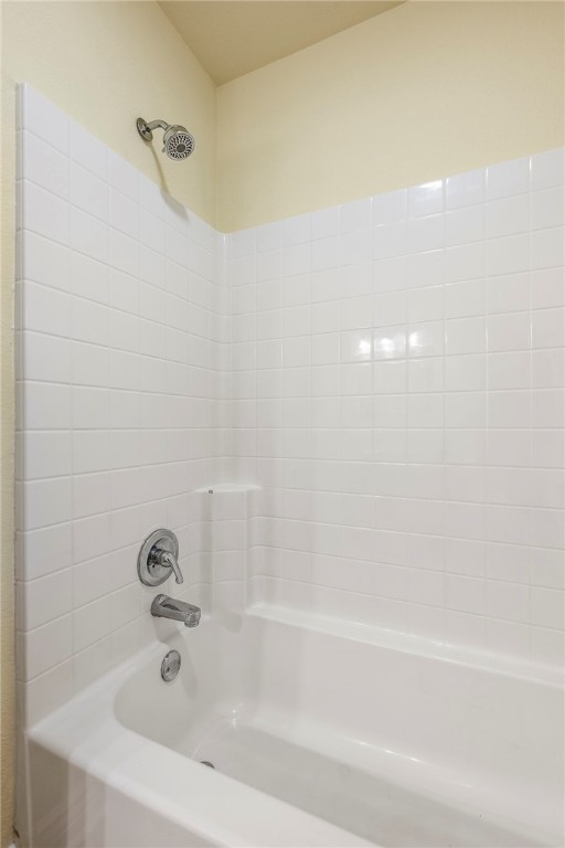 Bella Vista, Arkansas, 72714, United States, 4 Bedrooms Bedrooms, ,3 BathroomsBathrooms,Residential,For Sale,1916818