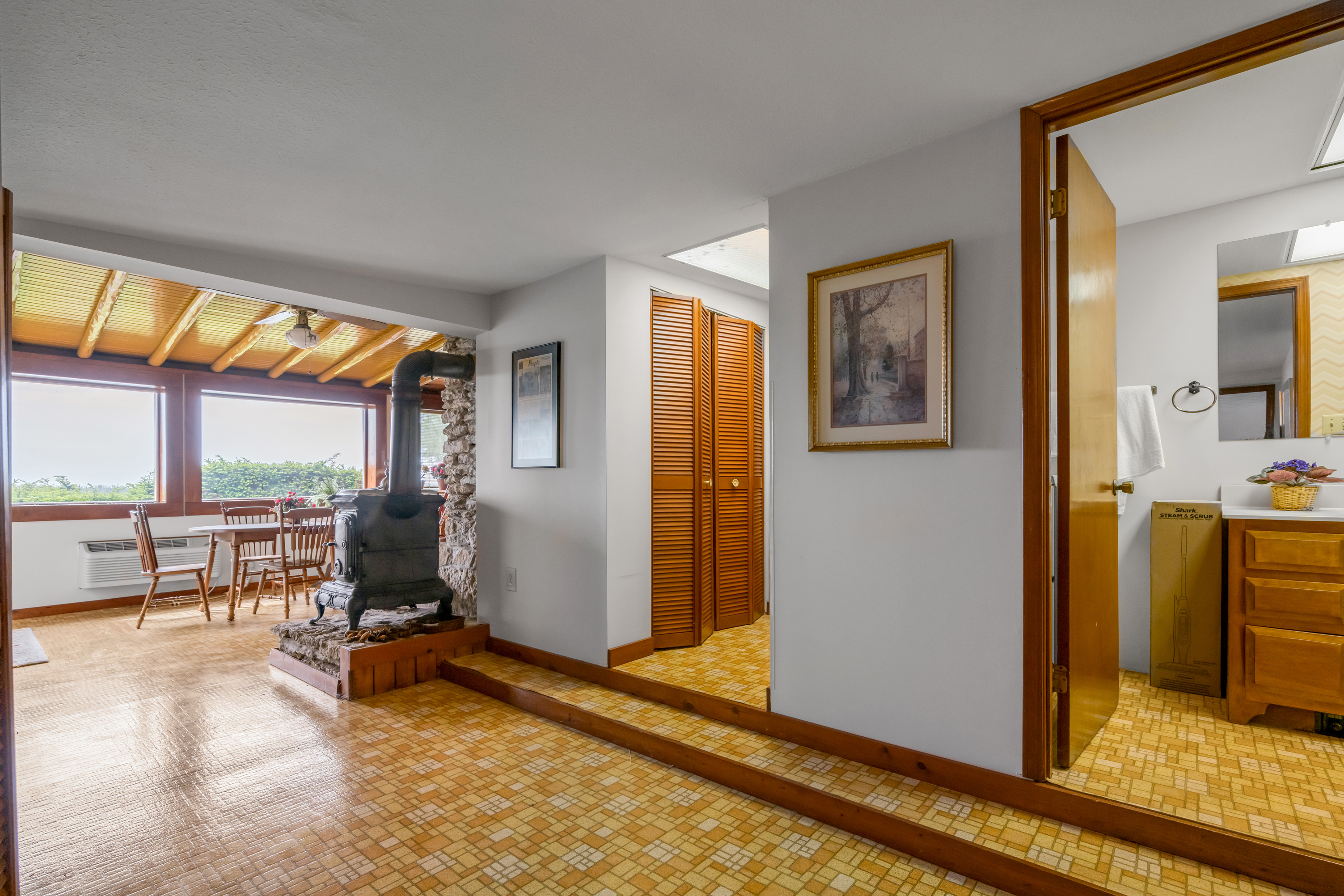  512 Chimney Rock Road - 物件實景