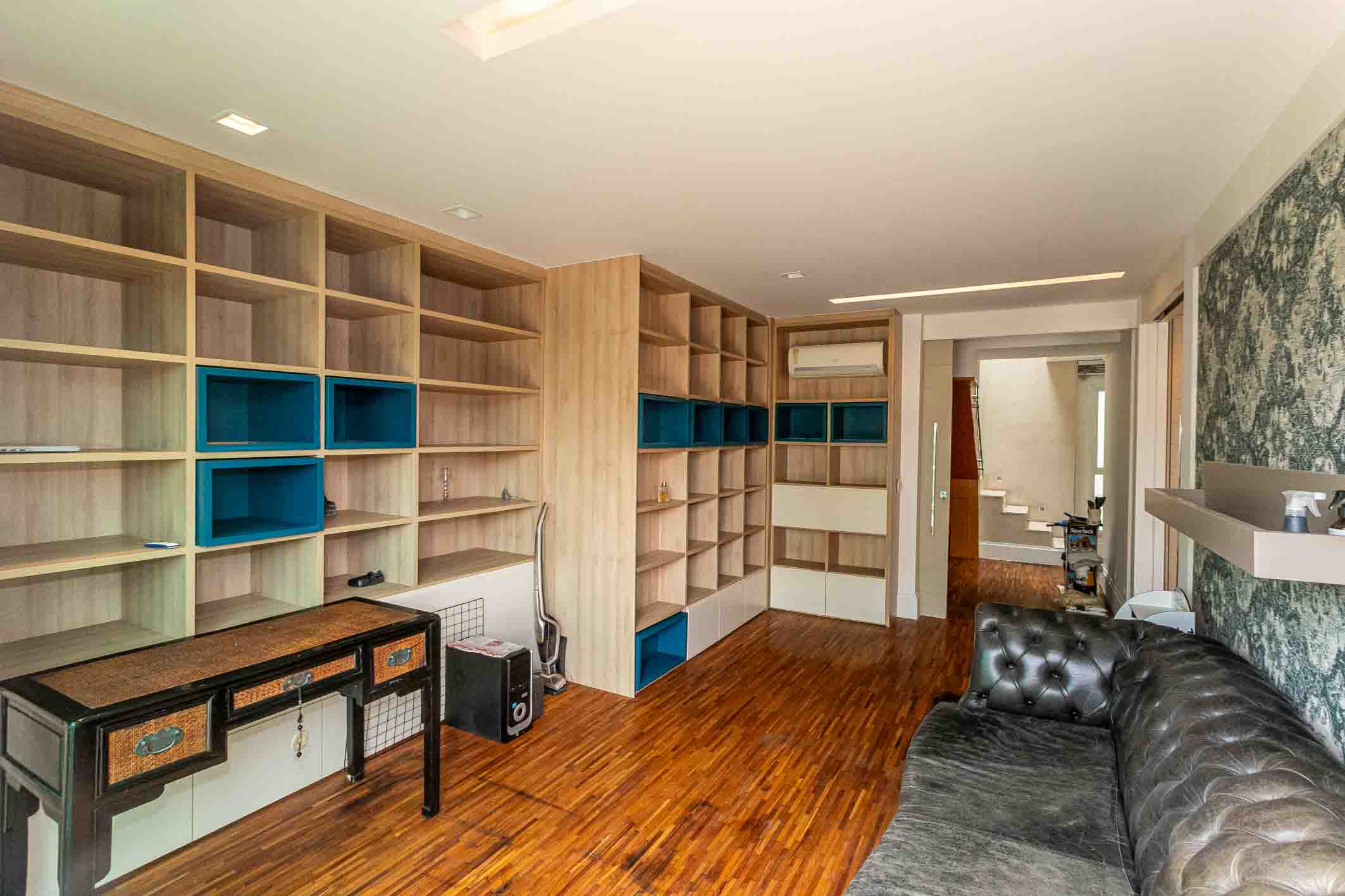  Renovated penthouse with four bedrooms near the beach - 物件實景