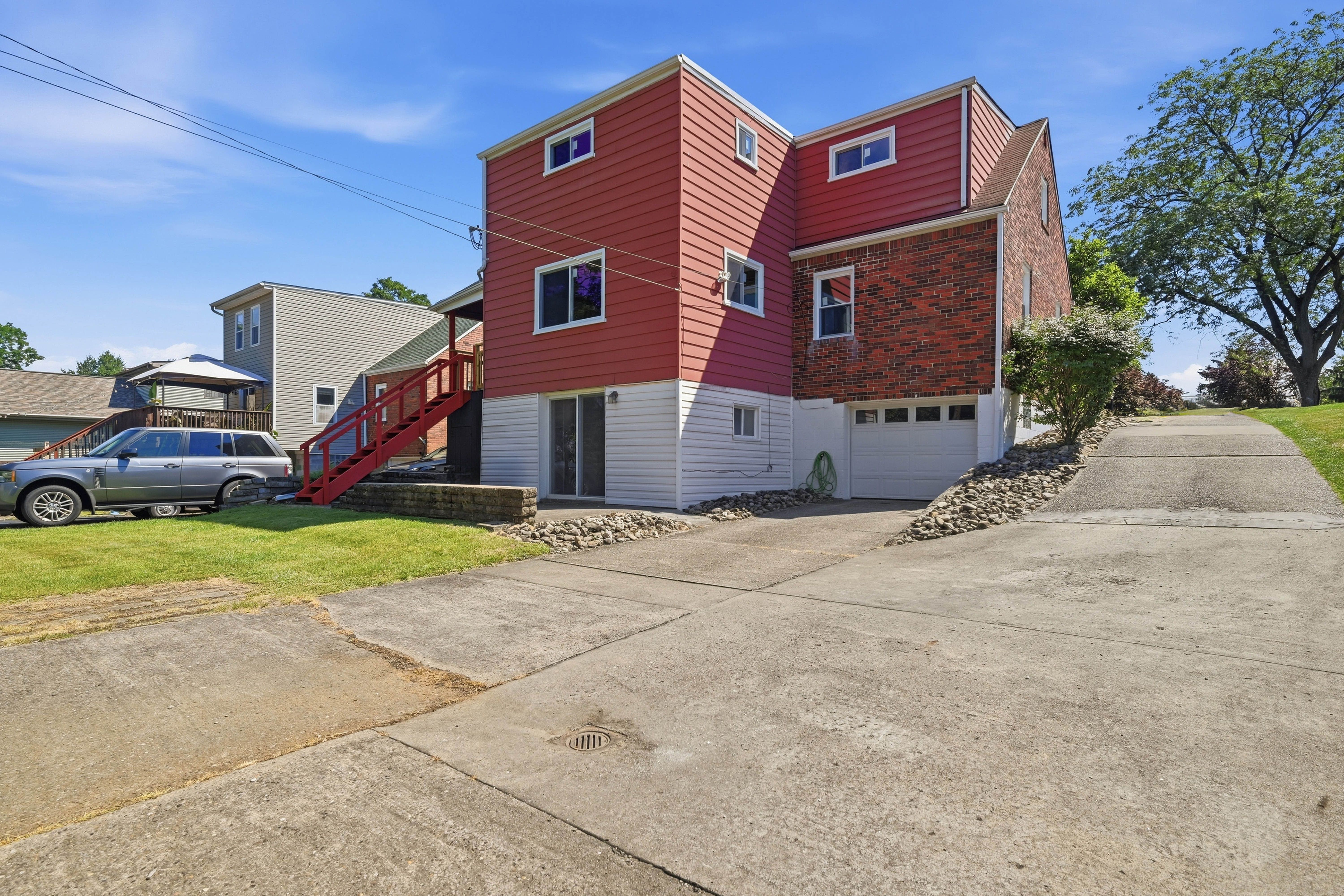  73 Clifford Drive, Pittsburgh, PA 15220 - 物件實景