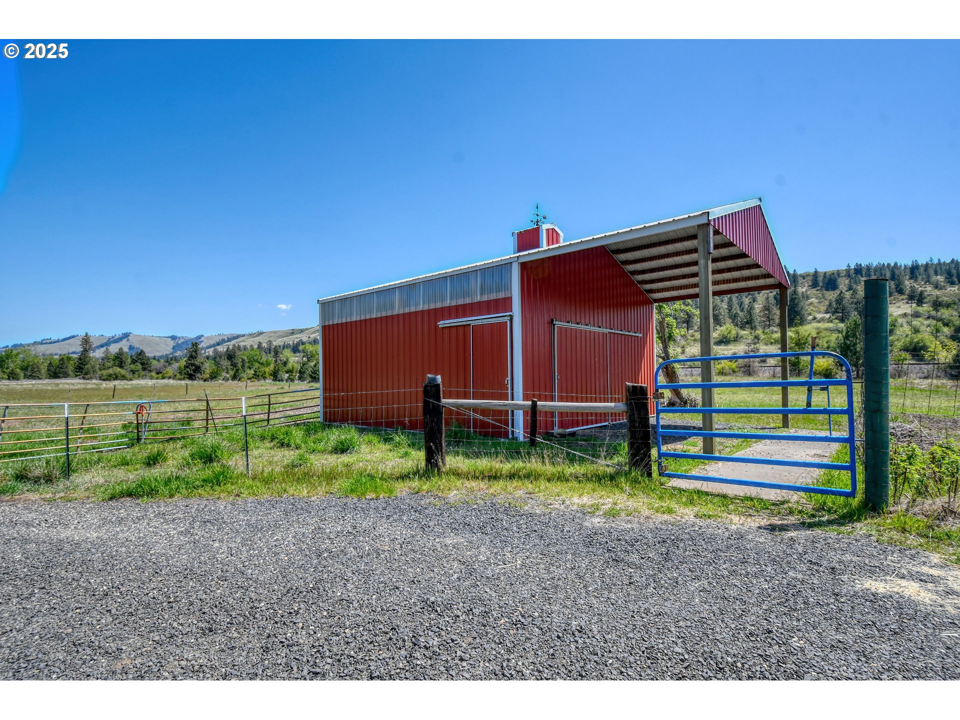 Adams, Oregon, 97810, United States, 4 Bedrooms Bedrooms, ,3 BathroomsBathrooms,Residential,For Sale,1793219