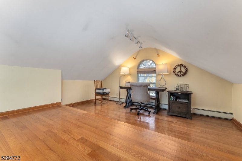 Clinton Town, New Jersey, 08809, United States, 3 Bedrooms Bedrooms, ,2 BathroomsBathrooms,Residential,For Sale,1989455