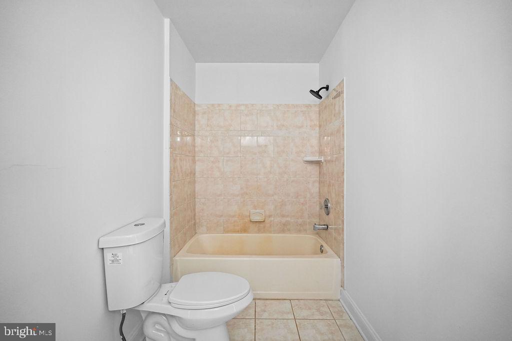 Upper Marlboro, Maryland, 20772, United States, 5 Bedrooms Bedrooms, ,4 BathroomsBathrooms,Residential,For Sale,1988890