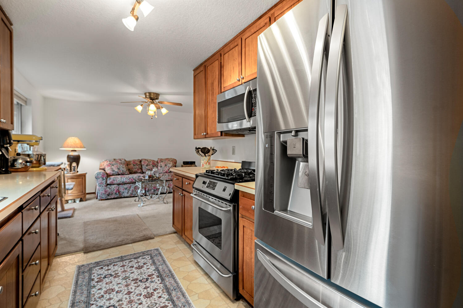 Bend, Oregon, 97702, United States, 2 Bedrooms Bedrooms, ,2 BathroomsBathrooms,Residential,For Sale,1991930