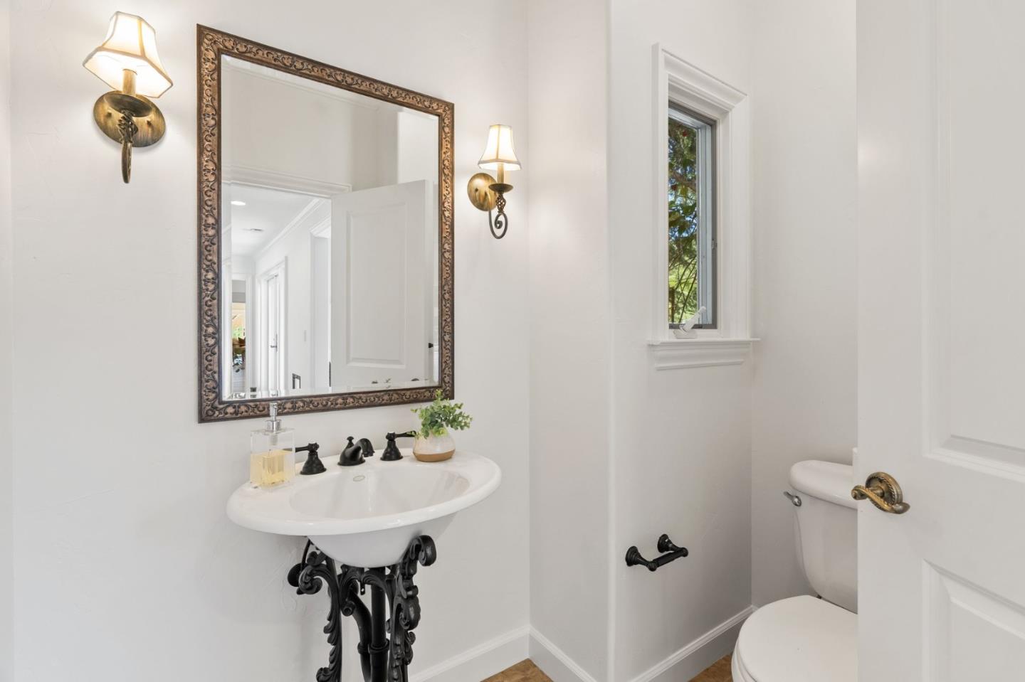 Los Gatos, California, 95032, United States, 4 Bedrooms Bedrooms, ,4 BathroomsBathrooms,Residential,For Sale,1918329